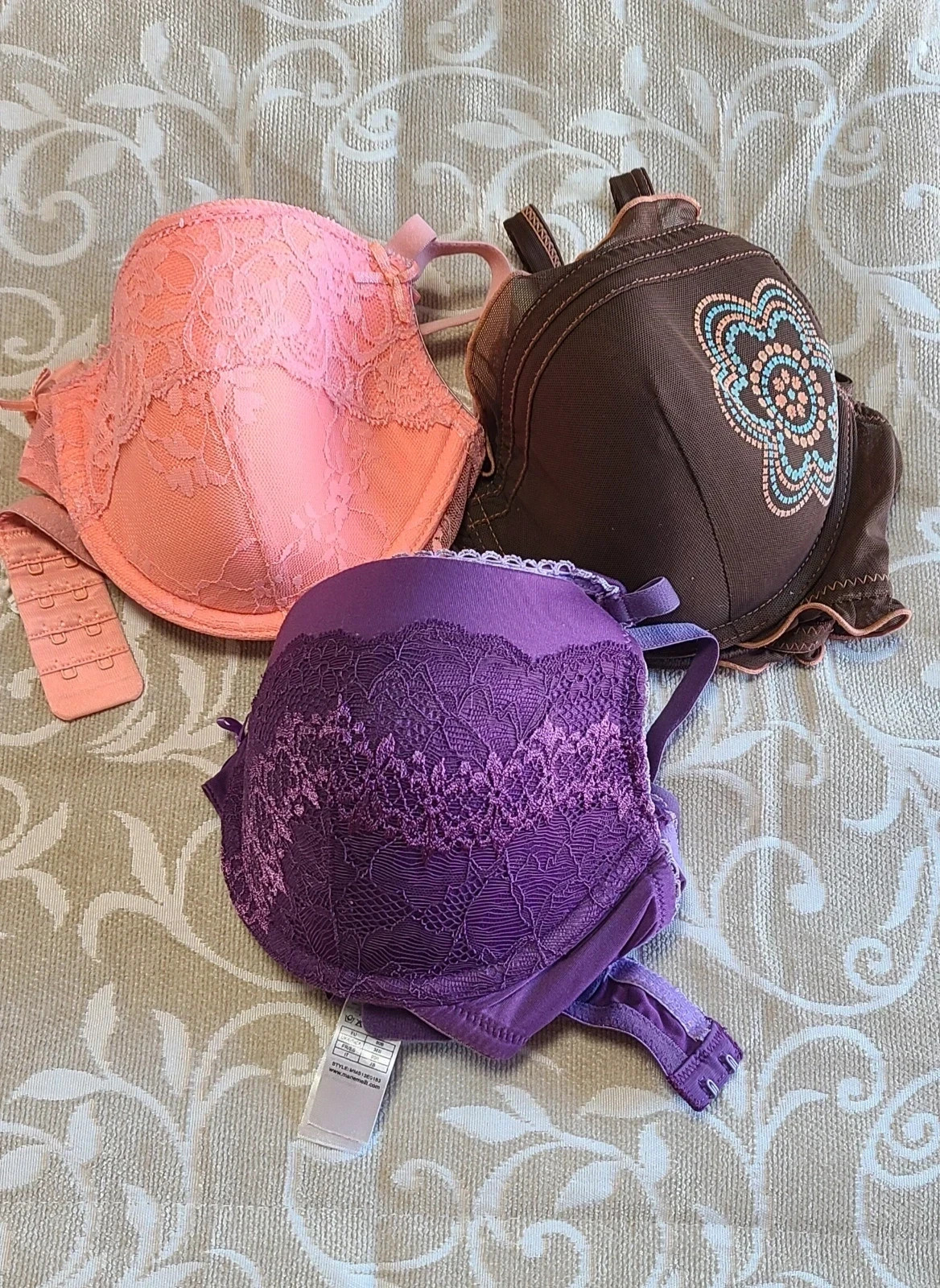 3 sujetadores talla 95B – Variadas. – taille 95B