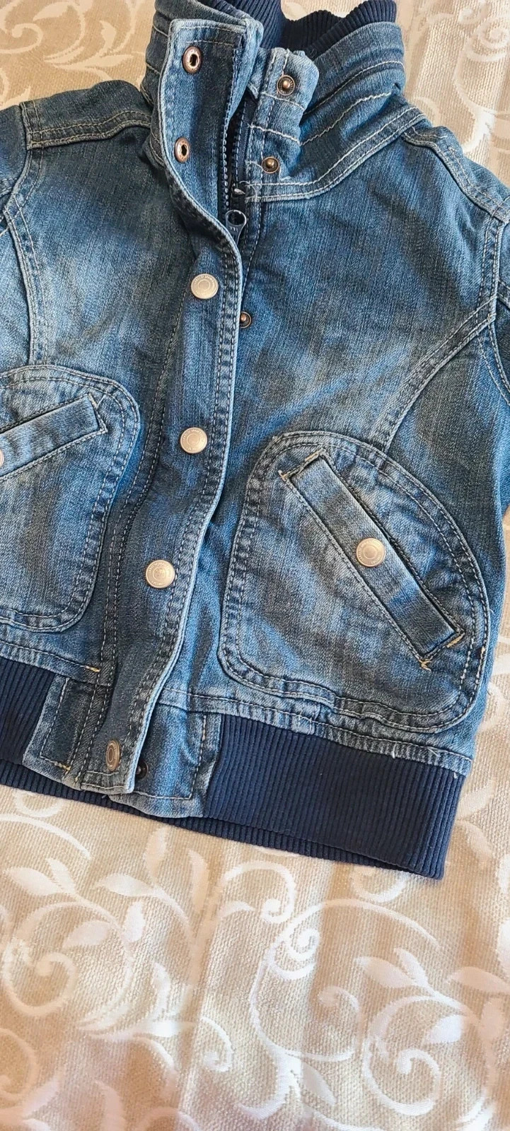 Chaqueta vaquera niña de H&M 4-5 años – H&M – taille 5 ans / 110 cm 4