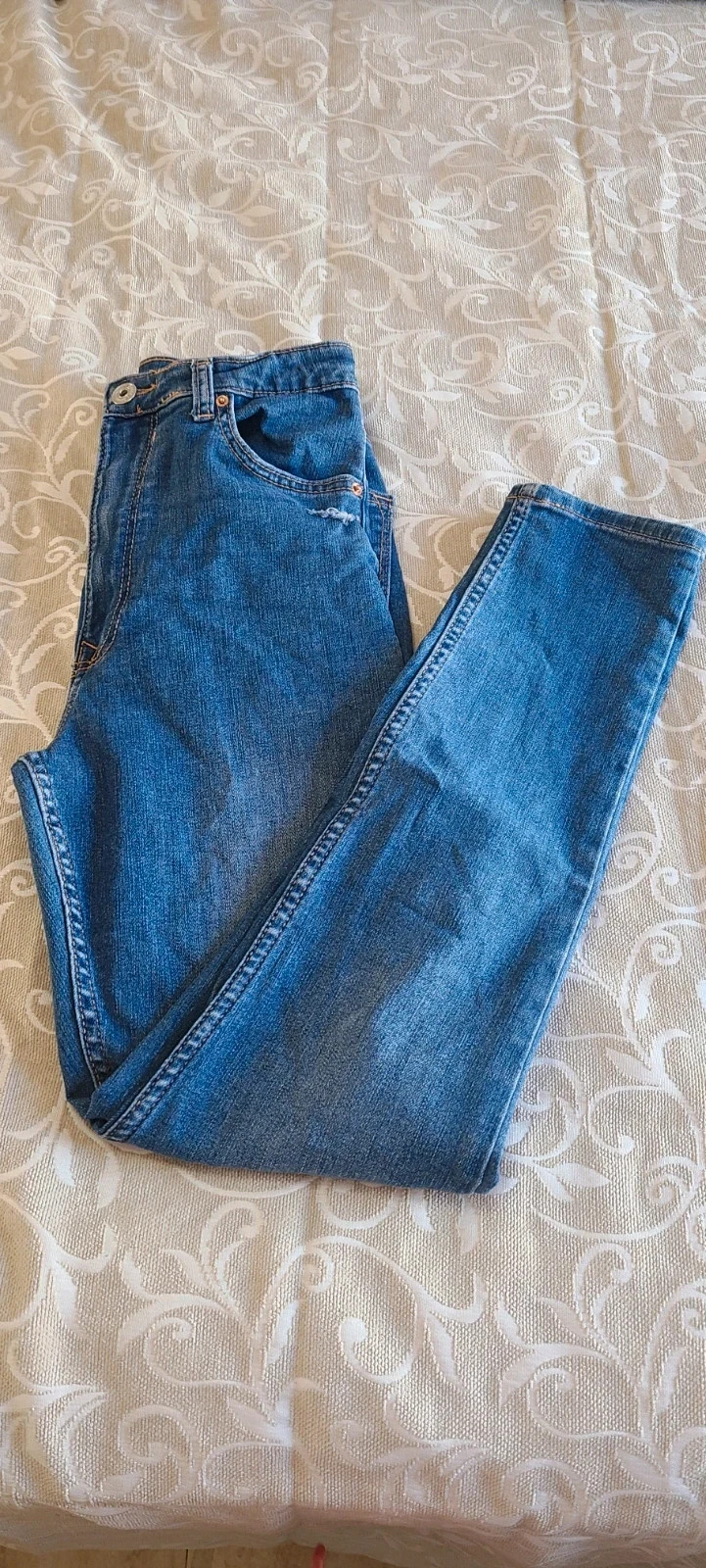 Vaqueros tiro alto talla 38 de Bershka – Bershka – taille M / 38 / 10