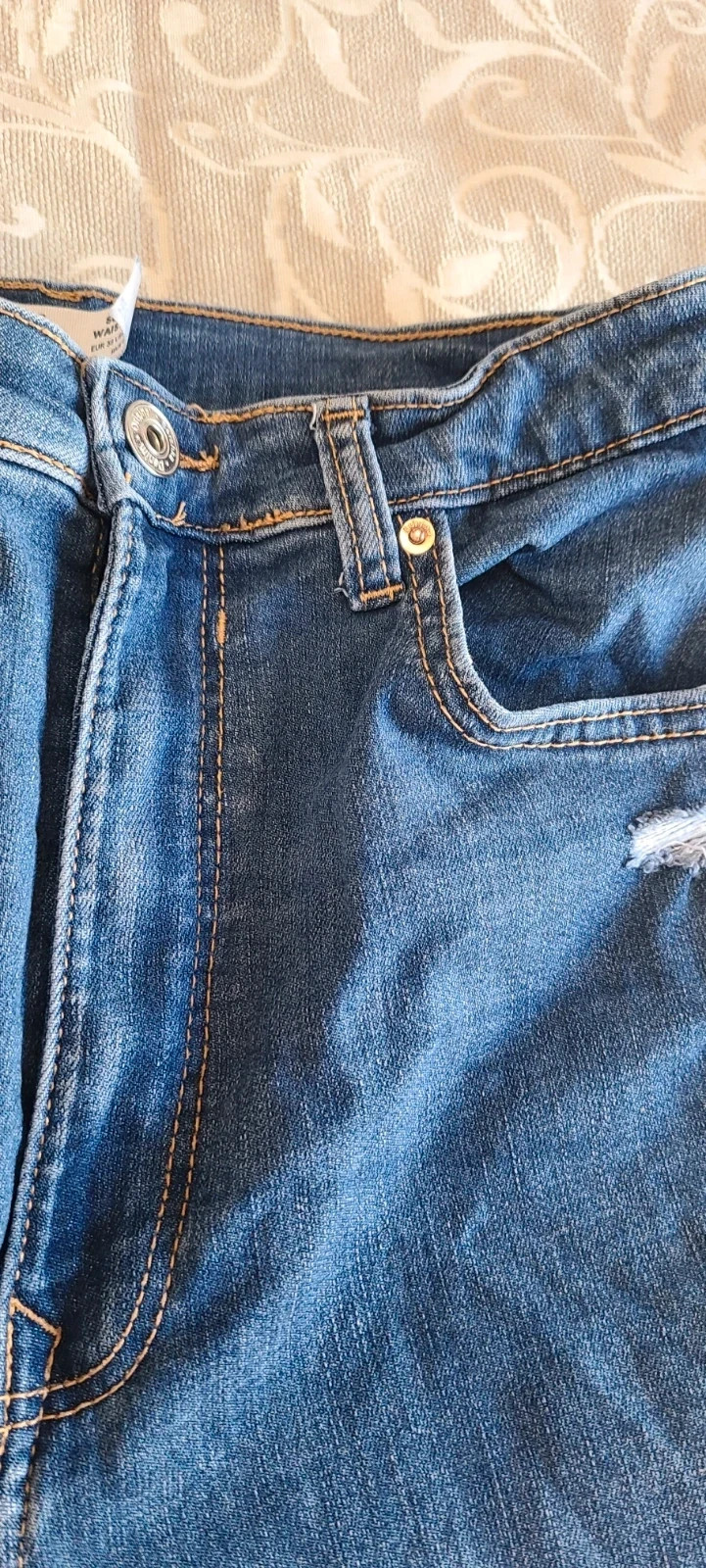 Vaqueros tiro alto talla 38 de Bershka – Bershka – taille M / 38 / 10 5