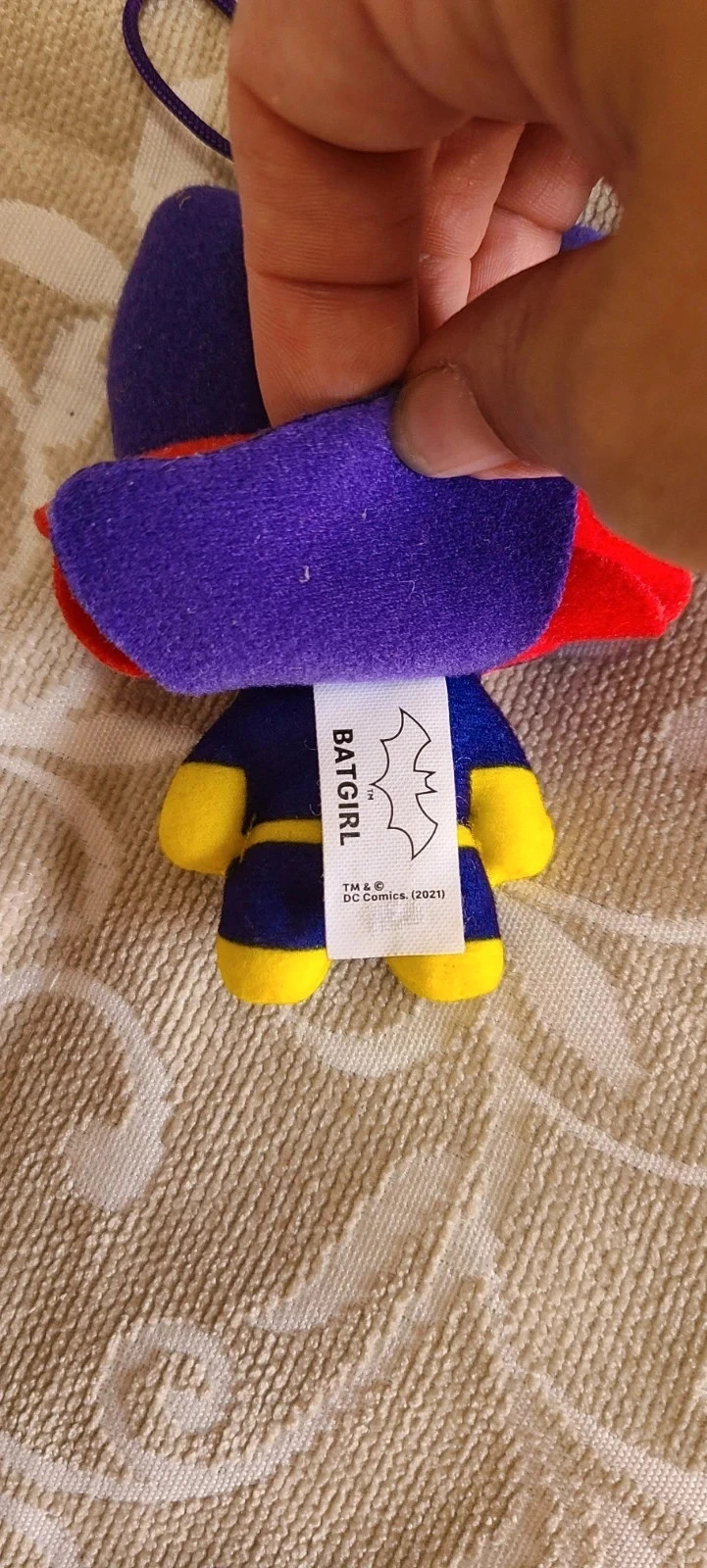 Peluche de Batgirl que formó parte de una colección de la Cajita Feliz de McDonald's en 2021. – McDonald's – taille Taille unique 3
