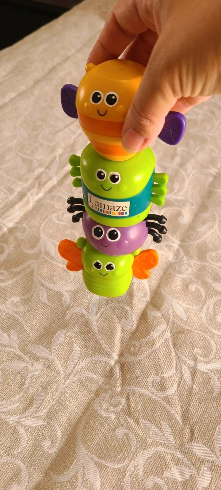 Divertidos sonajeros que se imantan – Lamaze – taille 6-9 mois / 68 cm 2