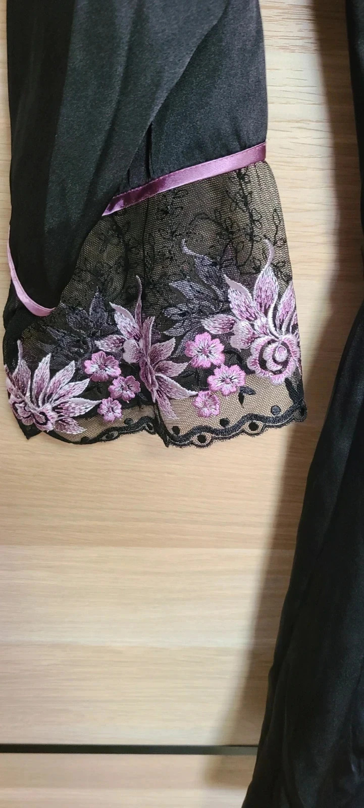 Increible bata de raso de C&A talla 44- 46 sin usar – C&A – taille XXL / 44 / 16 2
