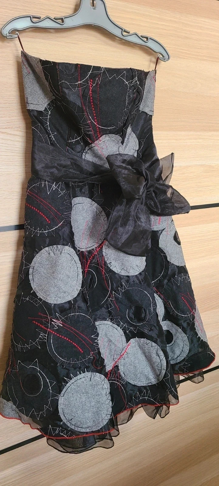 Vestido palabra de honor talla 38 para eventos tonos negros y grises – taille M / 38 / 10 2