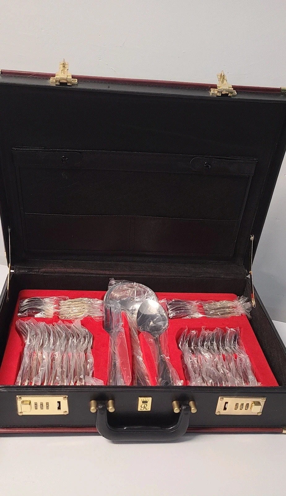 Cubertería de lujo marca Solinger 18- 10 con filo dorado – solinger 2