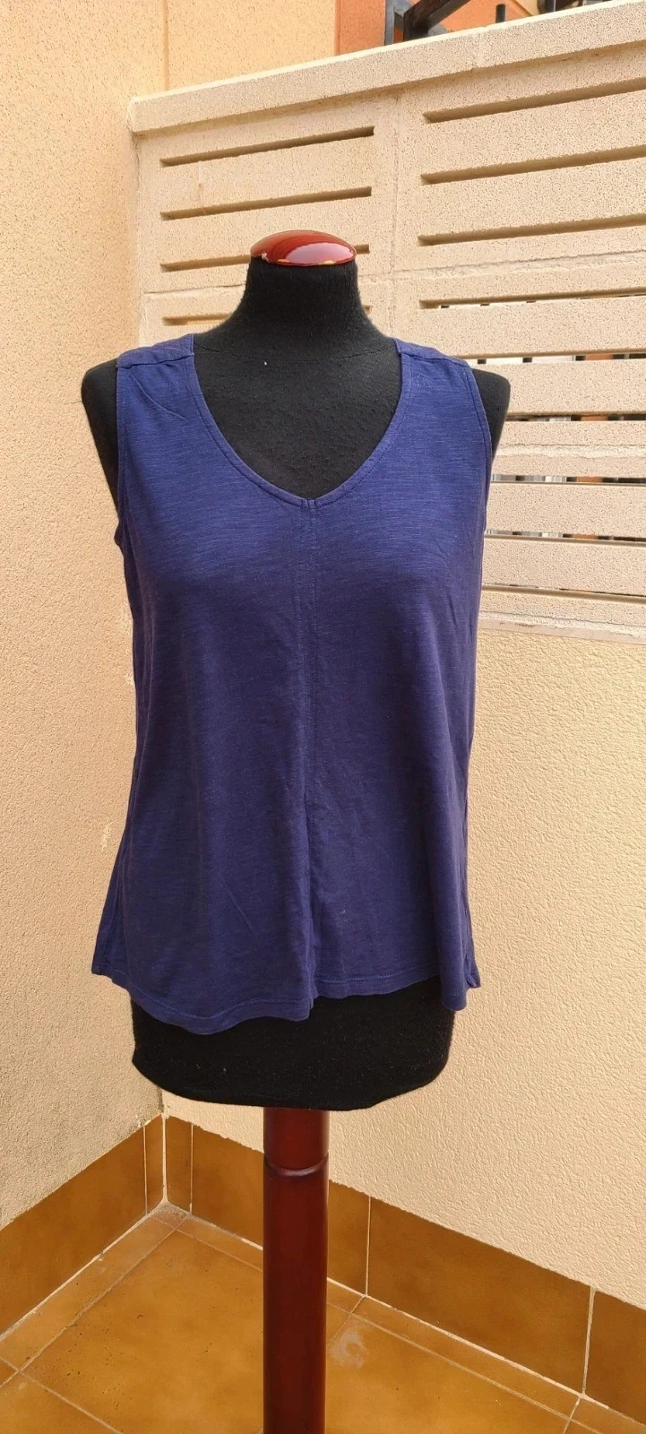 Camiseta azul marino de Encuentro talla M