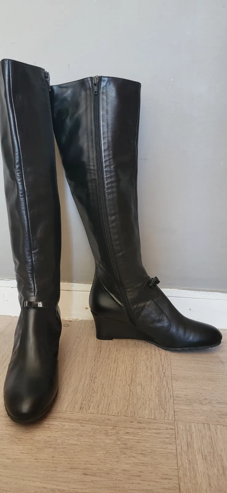 Bottes hautes noires à talon compensé – Jet Set – taille EU 39 5