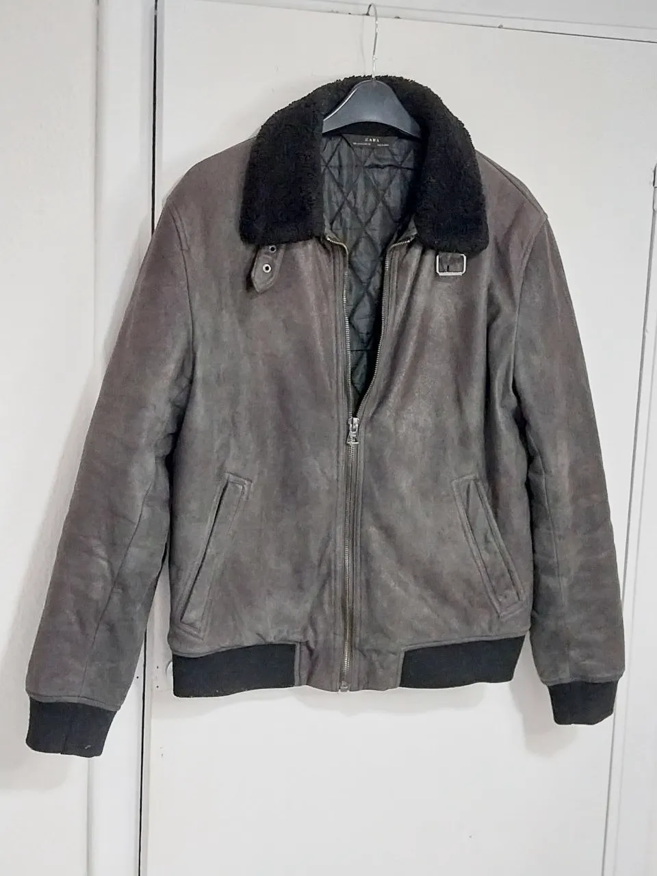 Chaqueta gris efecto piel Zara, talla L – Zara – taille L 3