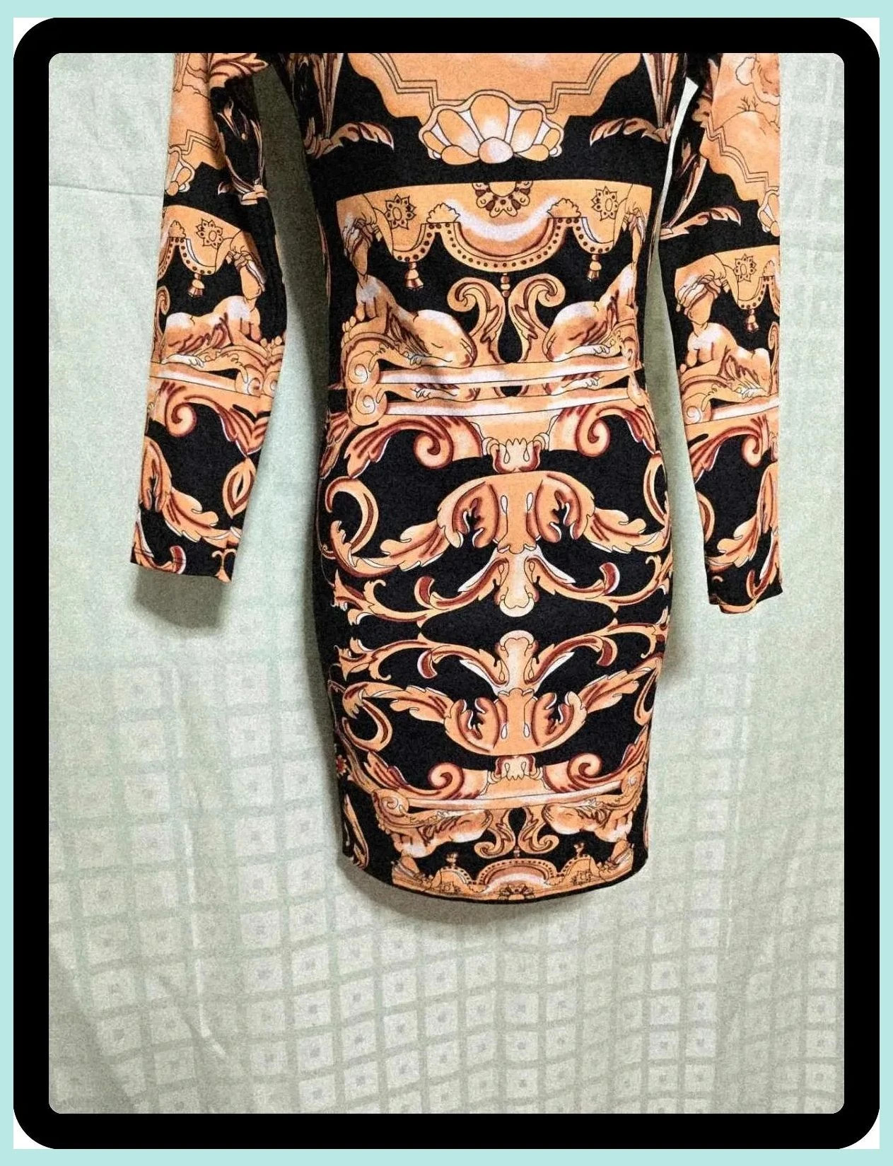 Baroque Graphic Print Bodycon Dress – Boutique Italiana – taille Taille unique 4