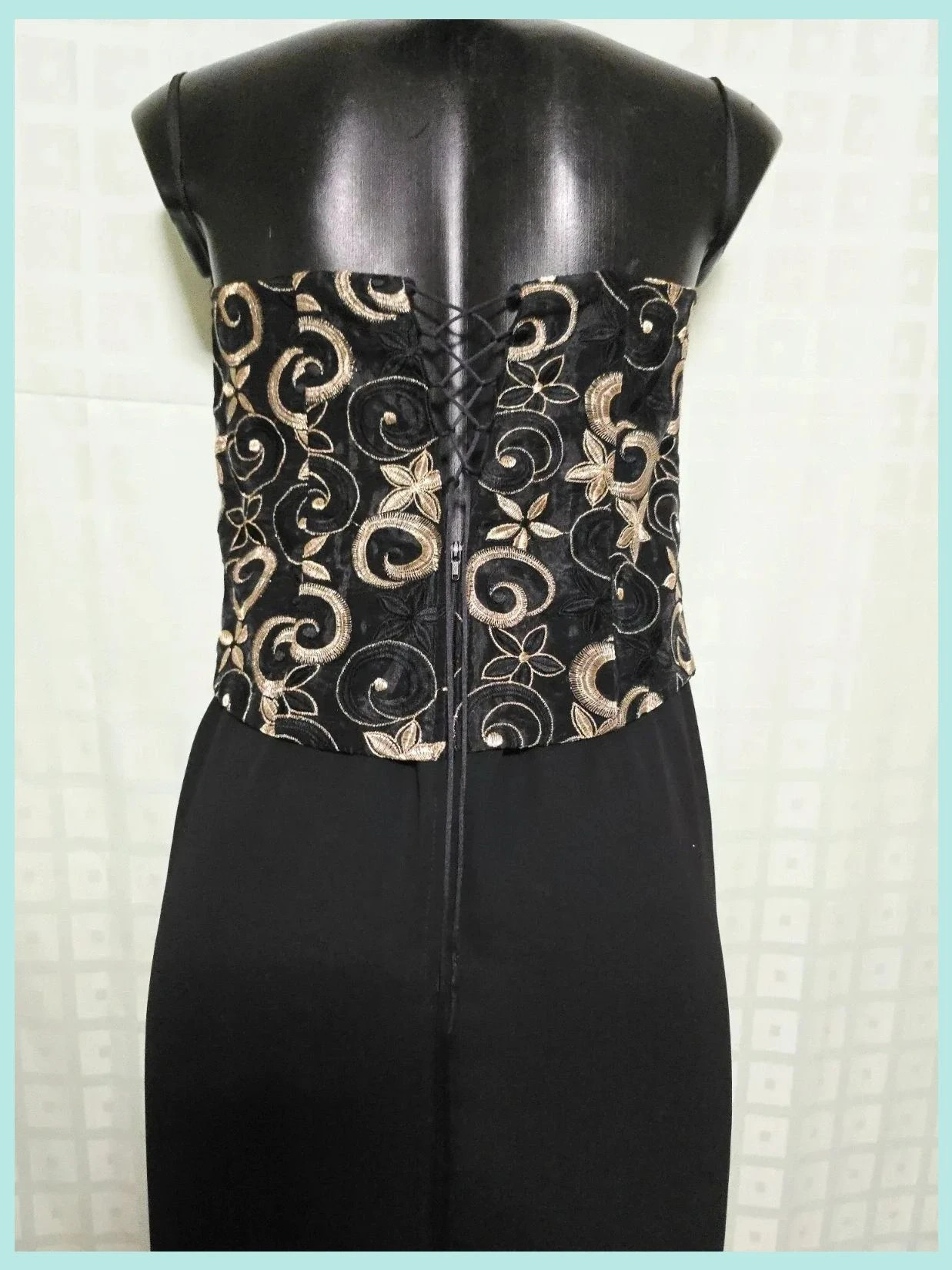 Black Embroidered Corset Midi Dress – Vintage Dressing – taille XL / 42 / 14 5
