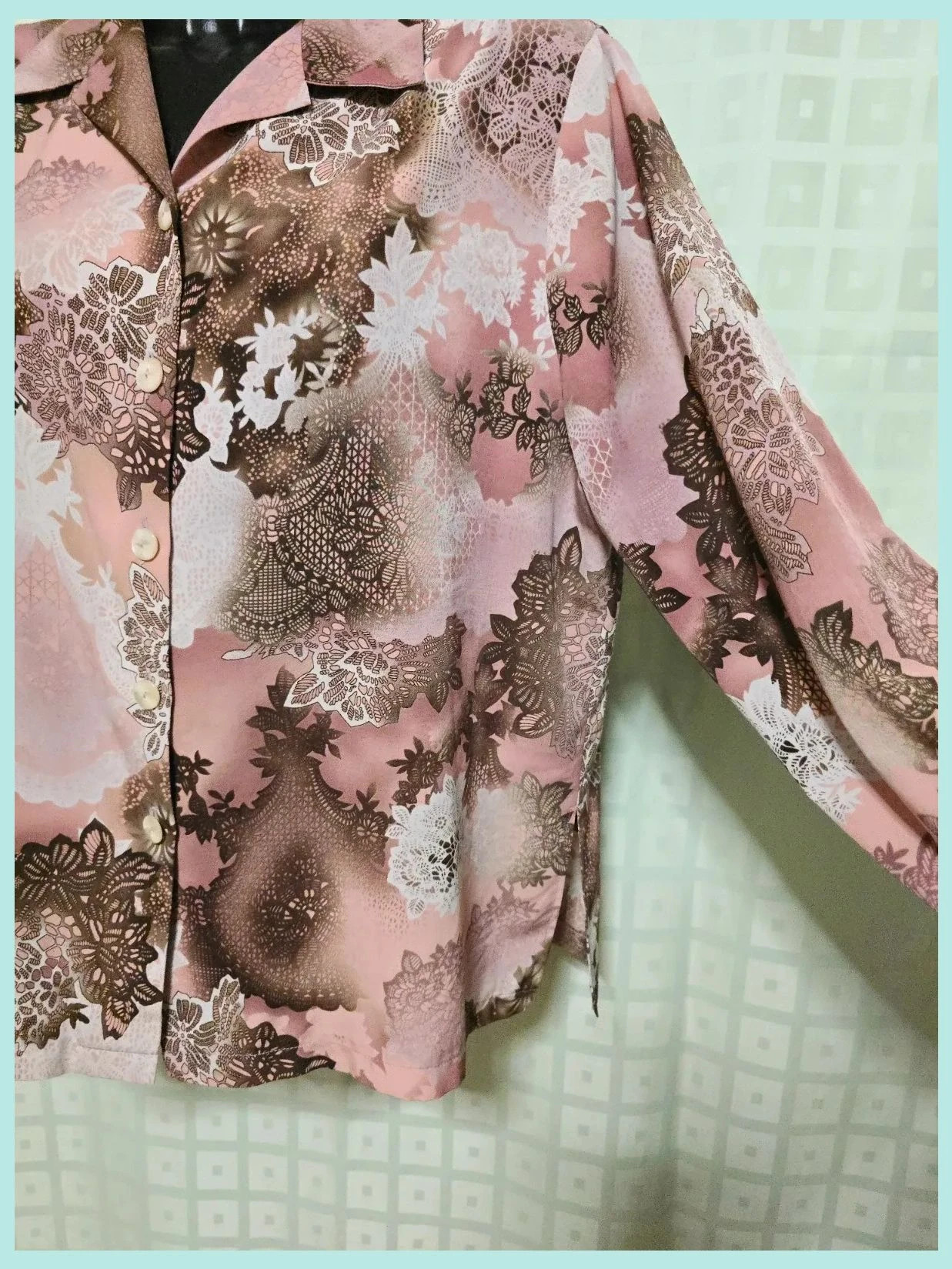 Lace Print Button Down Blouse – Karting – taille 4XL / 48 / 20 4