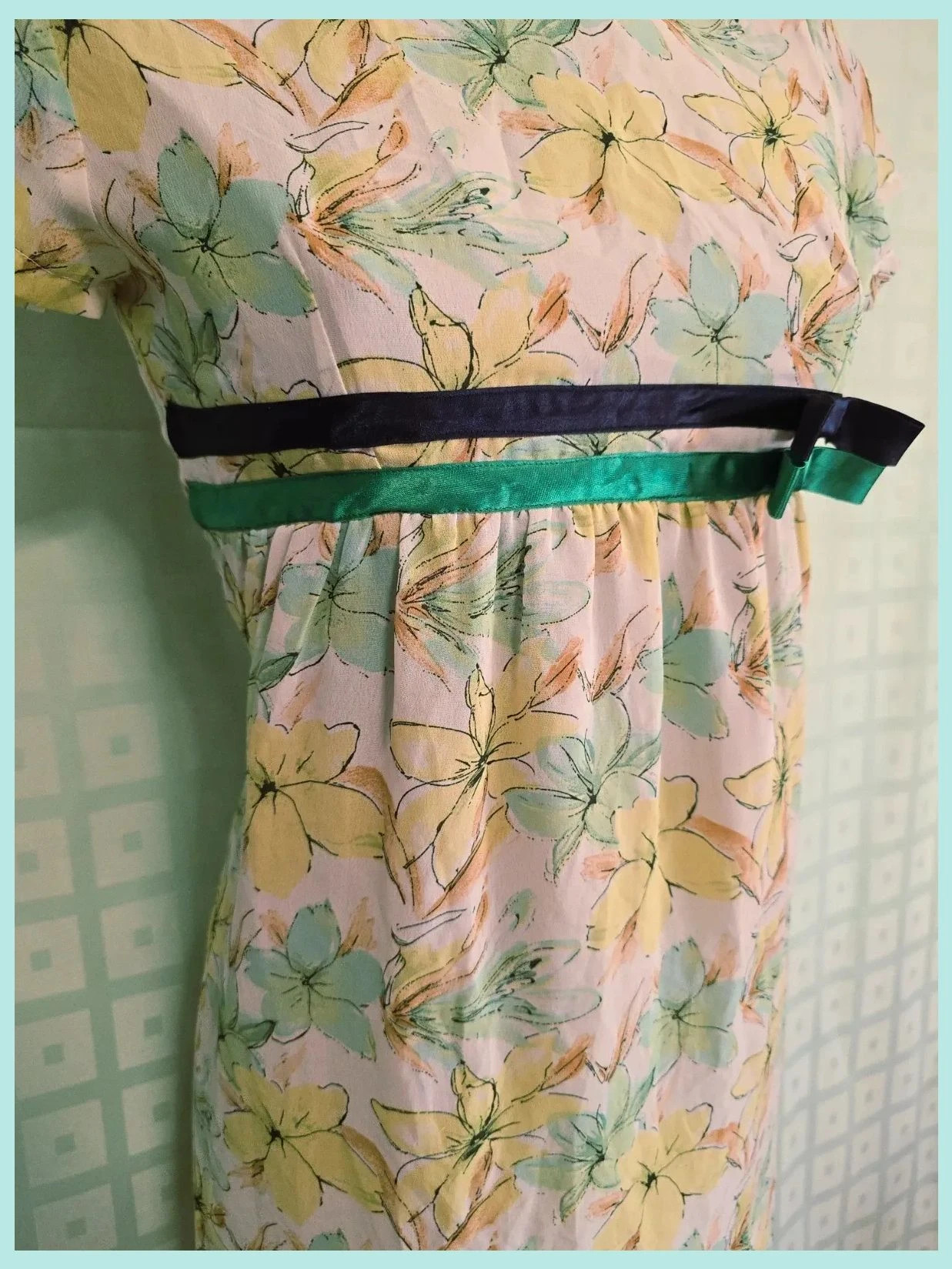 Vintage Floral Empire Waist Ribbon Dress – Vintage Dressing – taille Taille unique 4