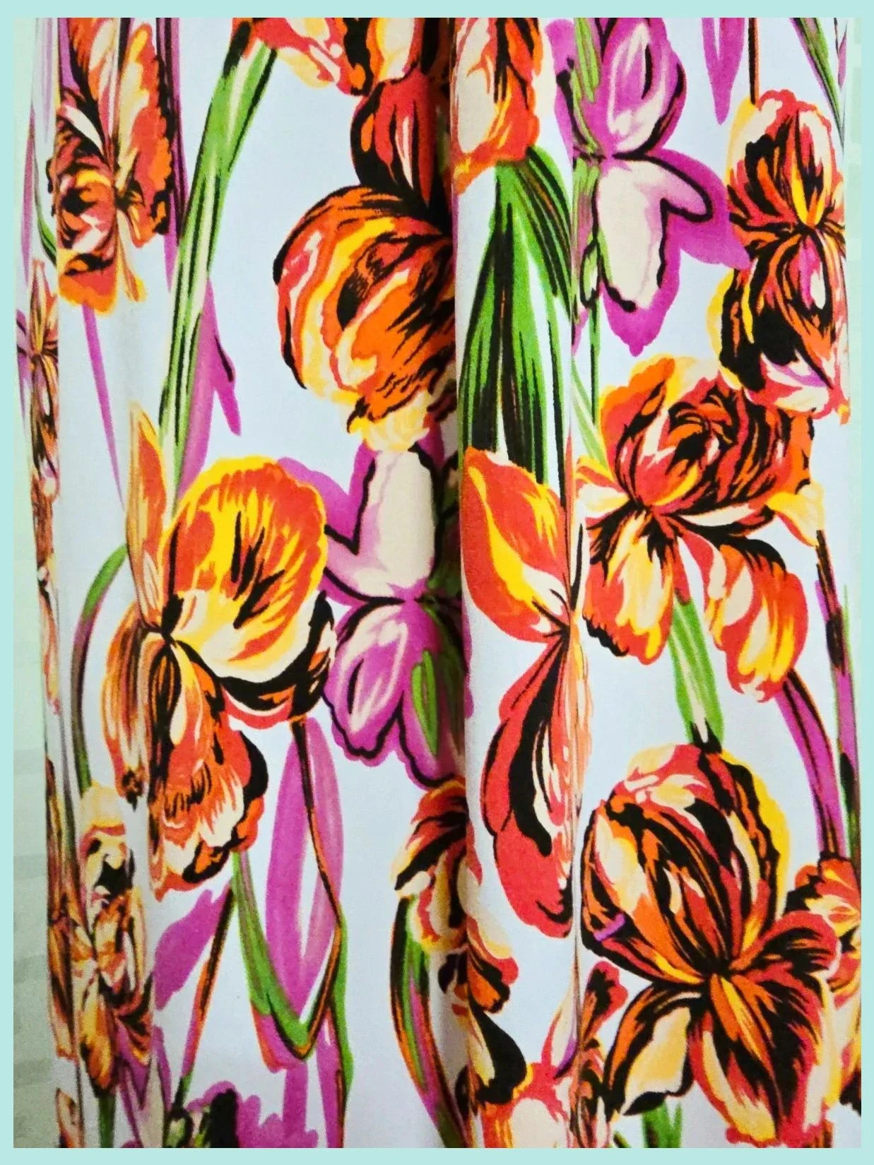 Colorful Floral Print Sleeveless V-Neck Midi Dress – Kim & Co. – taille XL / 42 / 14 4