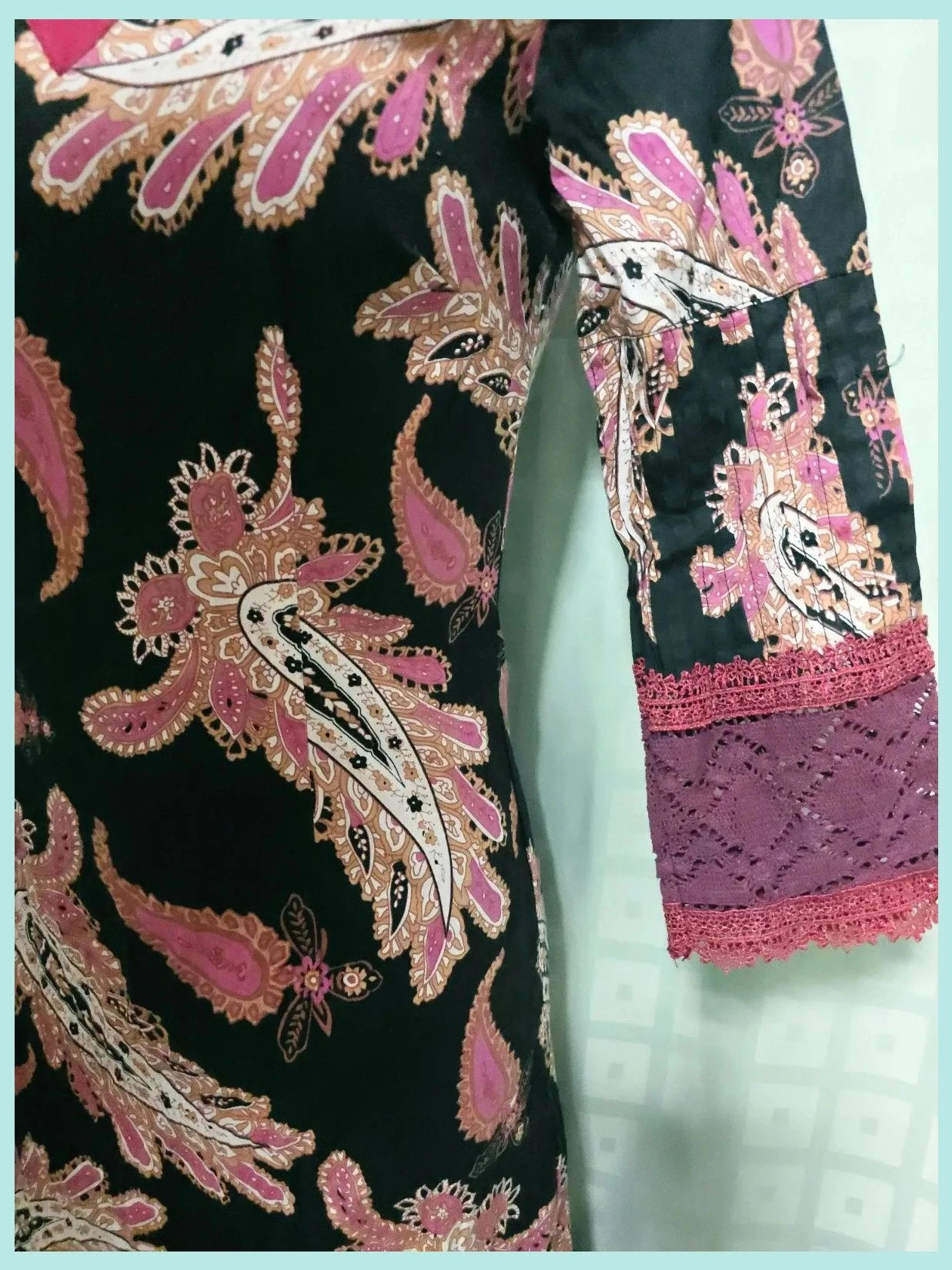 Black Pink Paisley Lace Trim Mini Dress – Almatrichi – taille S / 36 / 8 4
