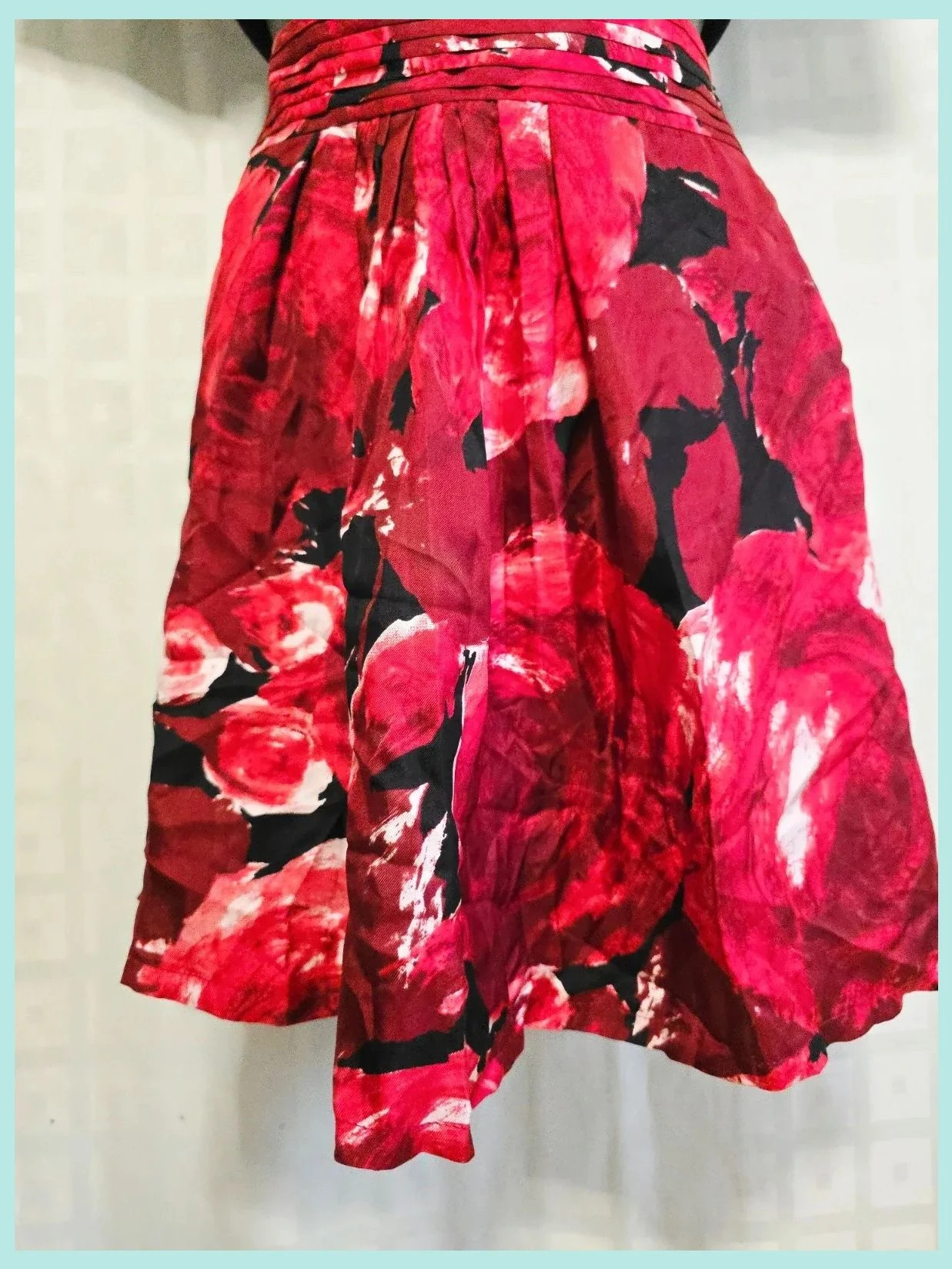 Red Floral 100% Silk Pleated Skirt – Massimo Dutti – taille S / 36 / 8 4