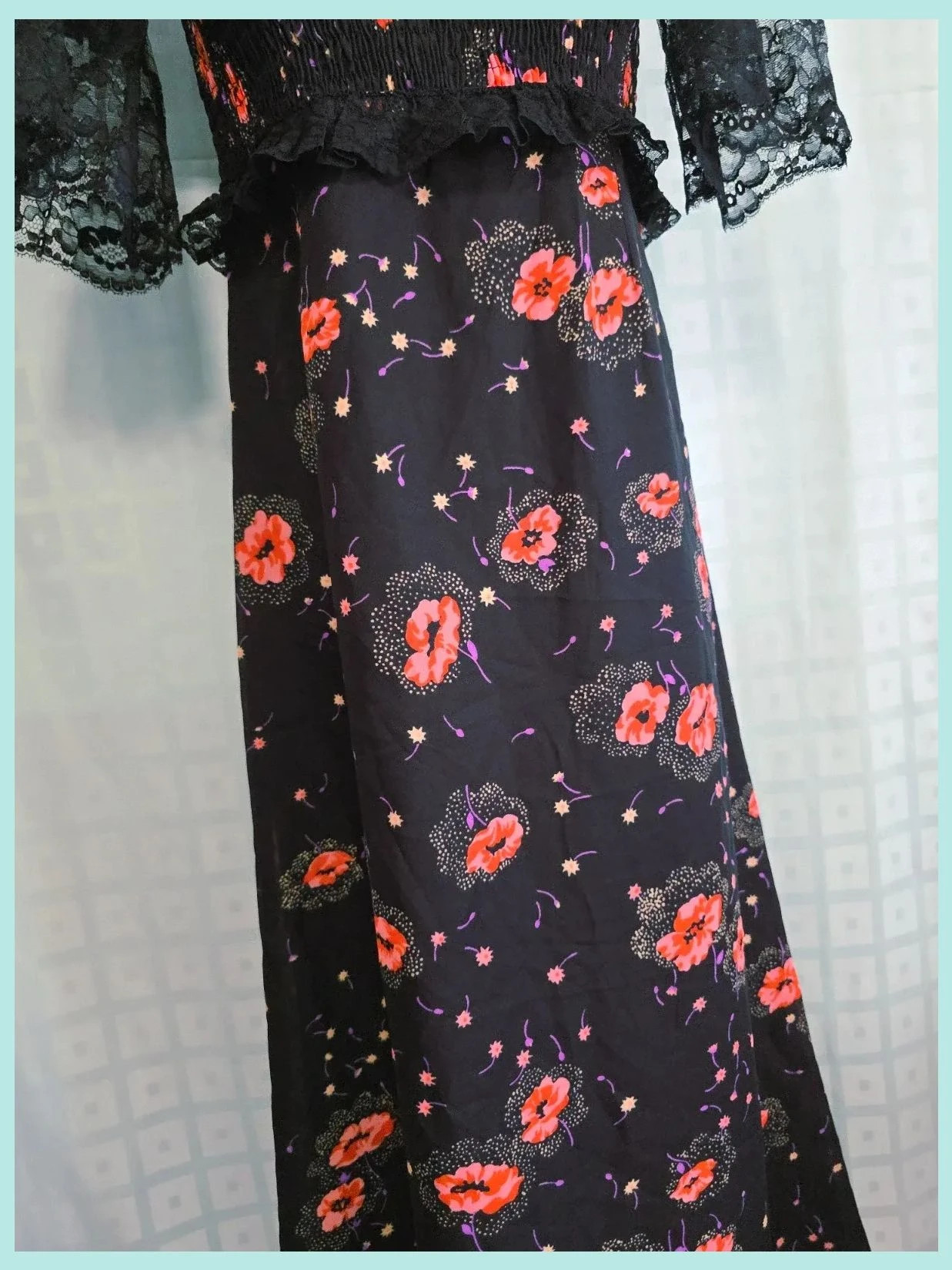 Black Floral Maxi Dress Lace Sleeves – Vintage Dressing – taille Taille unique 4