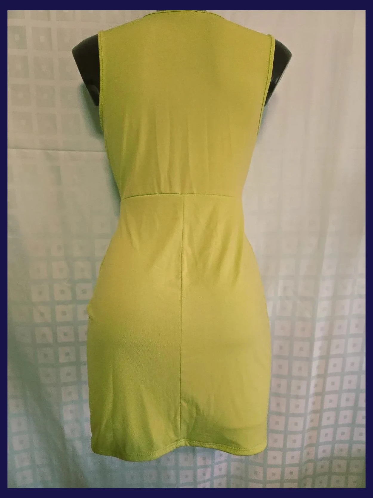 Lime Green Knot Front Mini Dress – Boutique Belgique – taille Taille unique 4