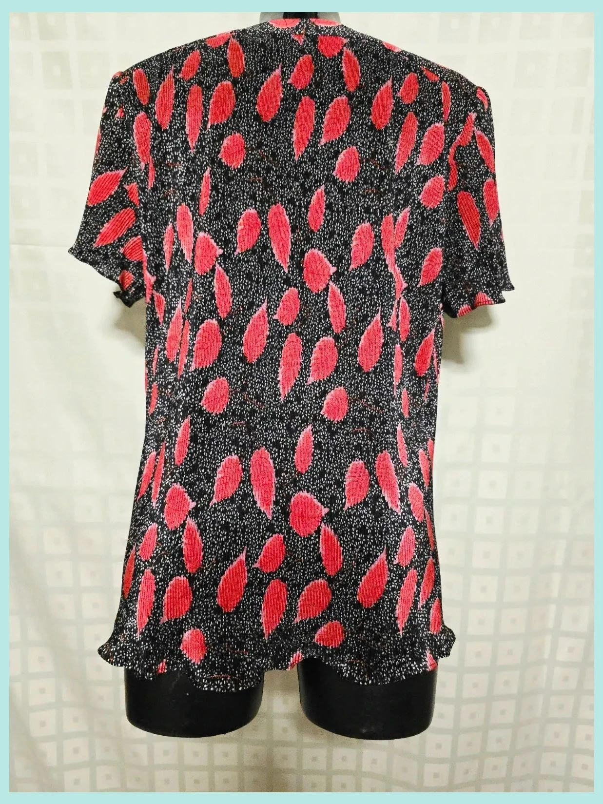 Red Leaf Print Pleated Button Blouse – Vestidor Vintage – taille 4XL / 48 / 20 4