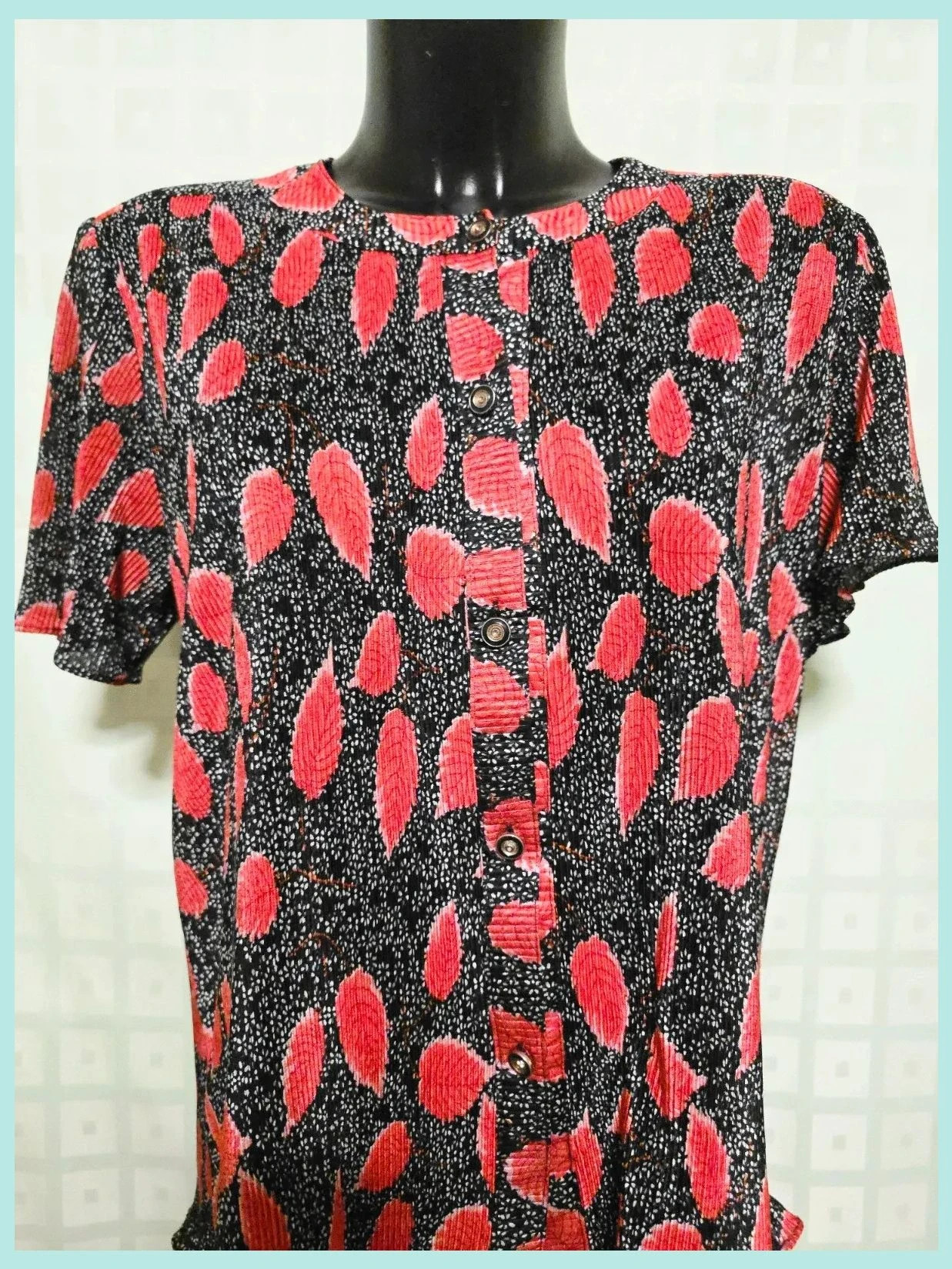 Red Leaf Print Pleated Button Blouse – Vestidor Vintage – taille 4XL / 48 / 20 2