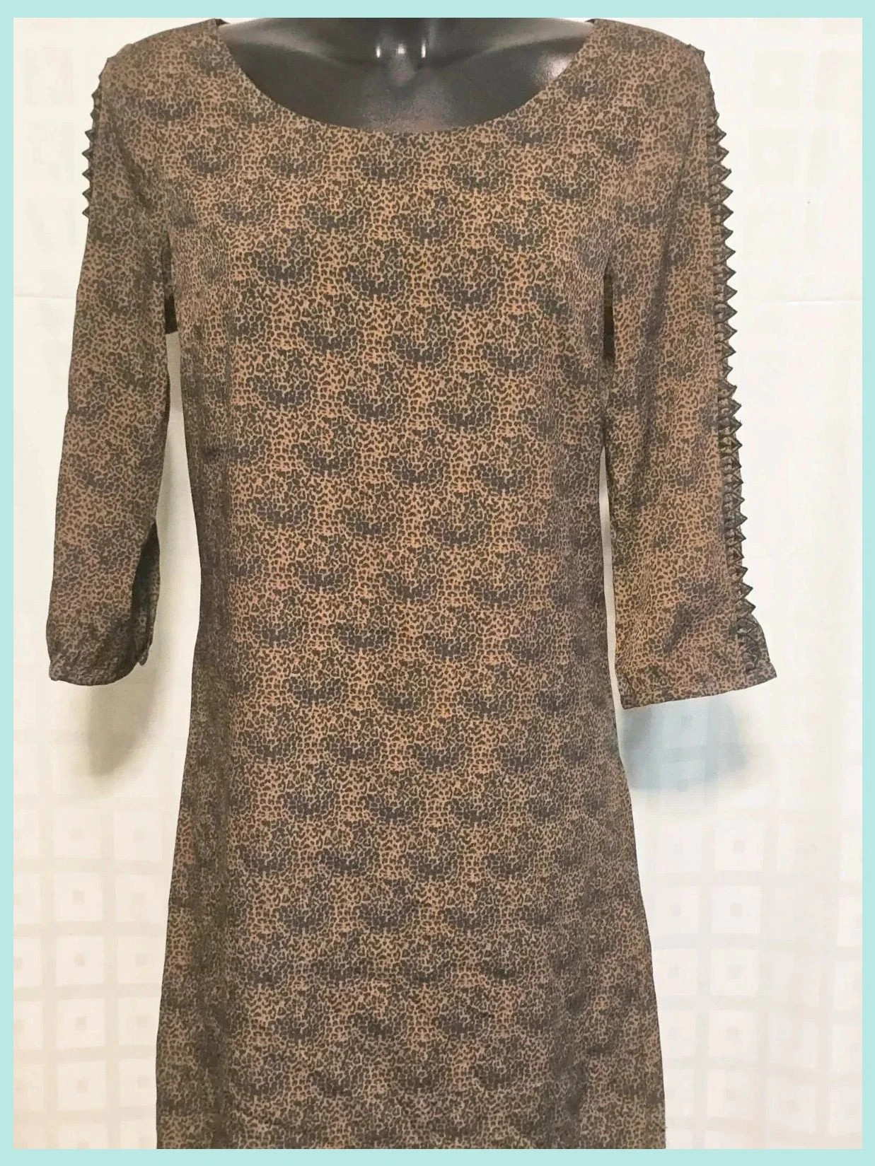 Créateurs de Vêtements Leopard Studded Sleeve Dress – Createurs de vêtements – taille L / 40 / 12 3