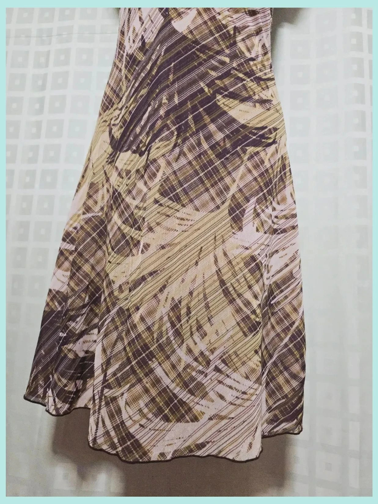 Abstract Palm Print V-Neck Dress – Mexx – taille S / 36 / 8 4