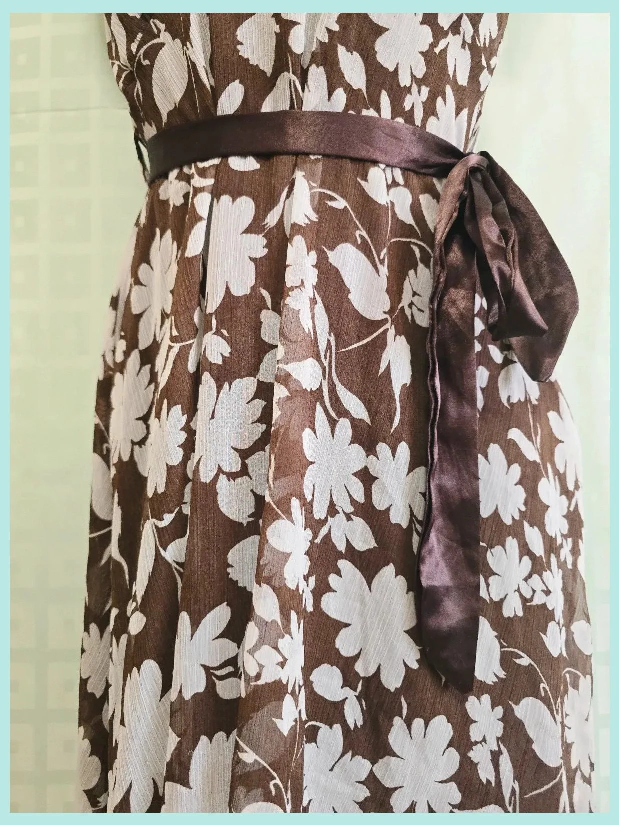 Brown Floral Chiffon Wrap Dress – Vestidor Vintage – taille M / 38 / 10 4