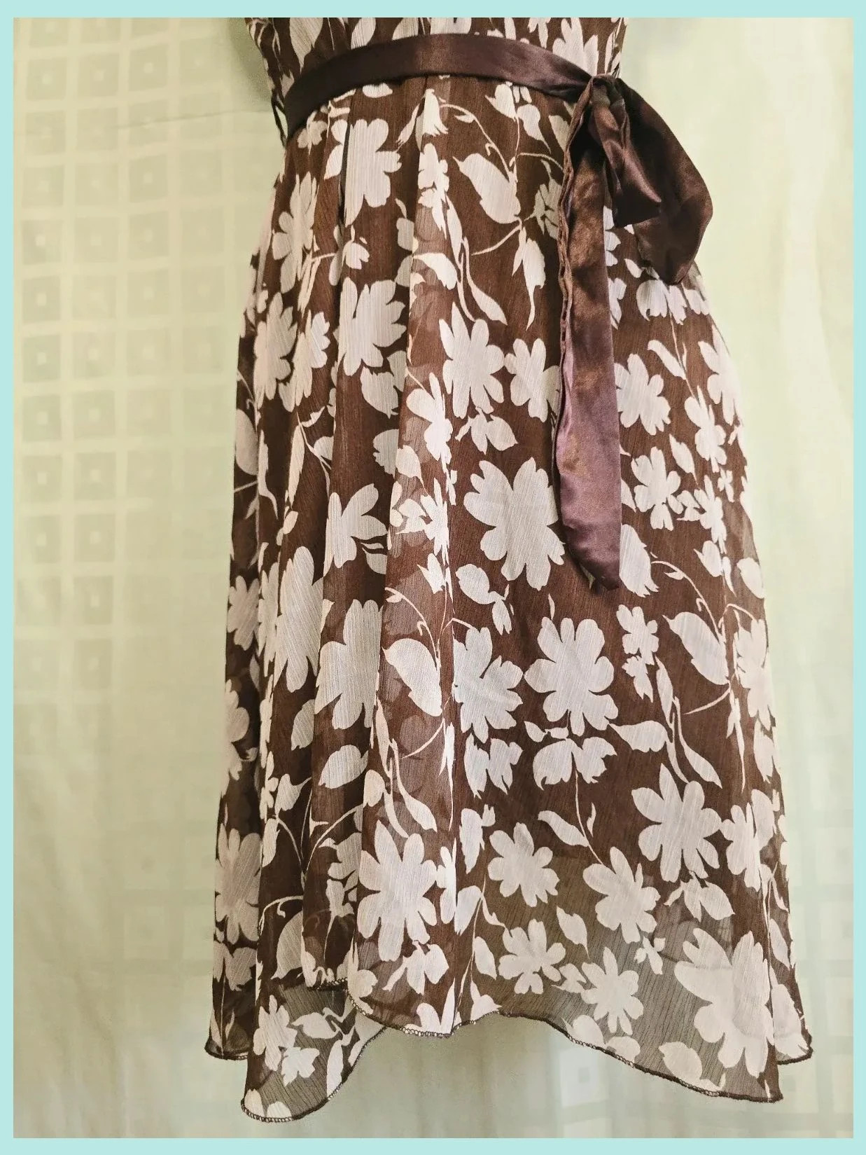 Brown Floral Chiffon Wrap Dress – Vestidor Vintage – taille M / 38 / 10 3