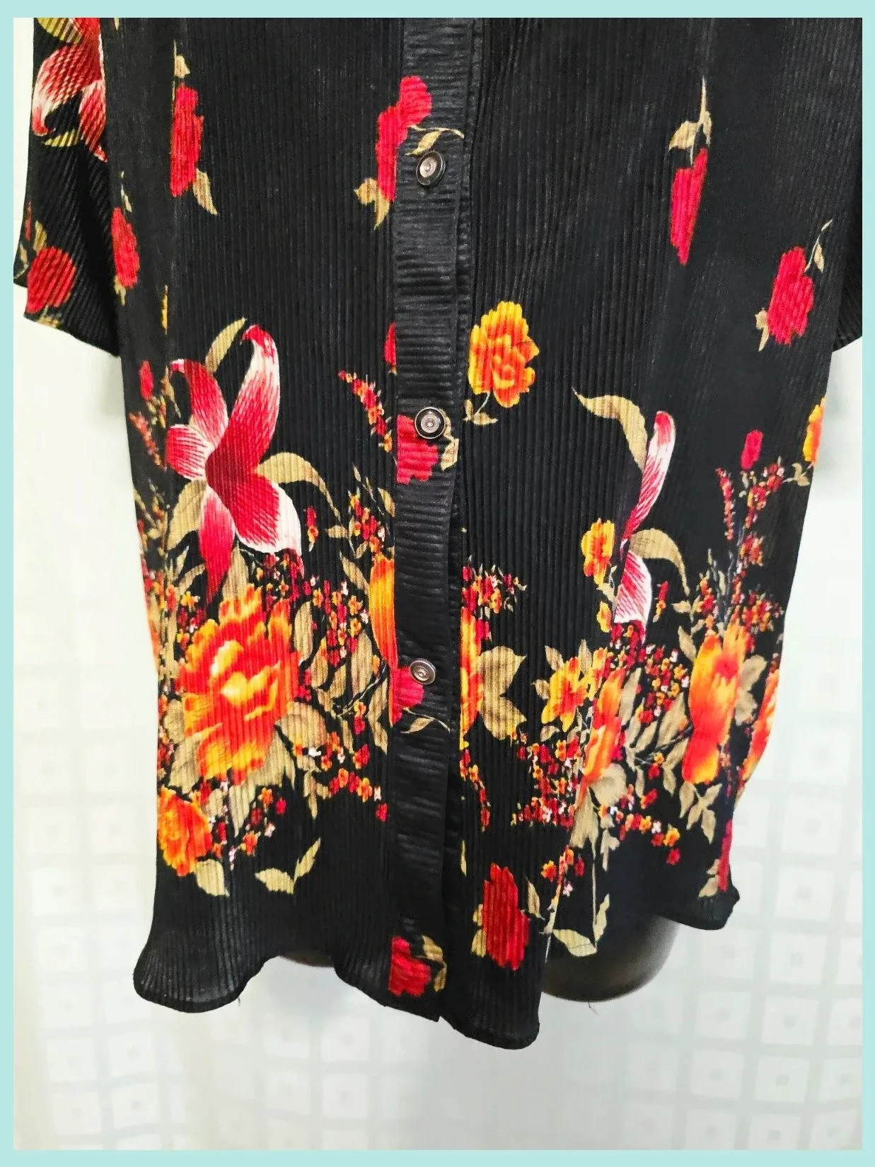 Black Pleated Floral Border Button Blouse – Vintage Dressing – taille Taille unique 3