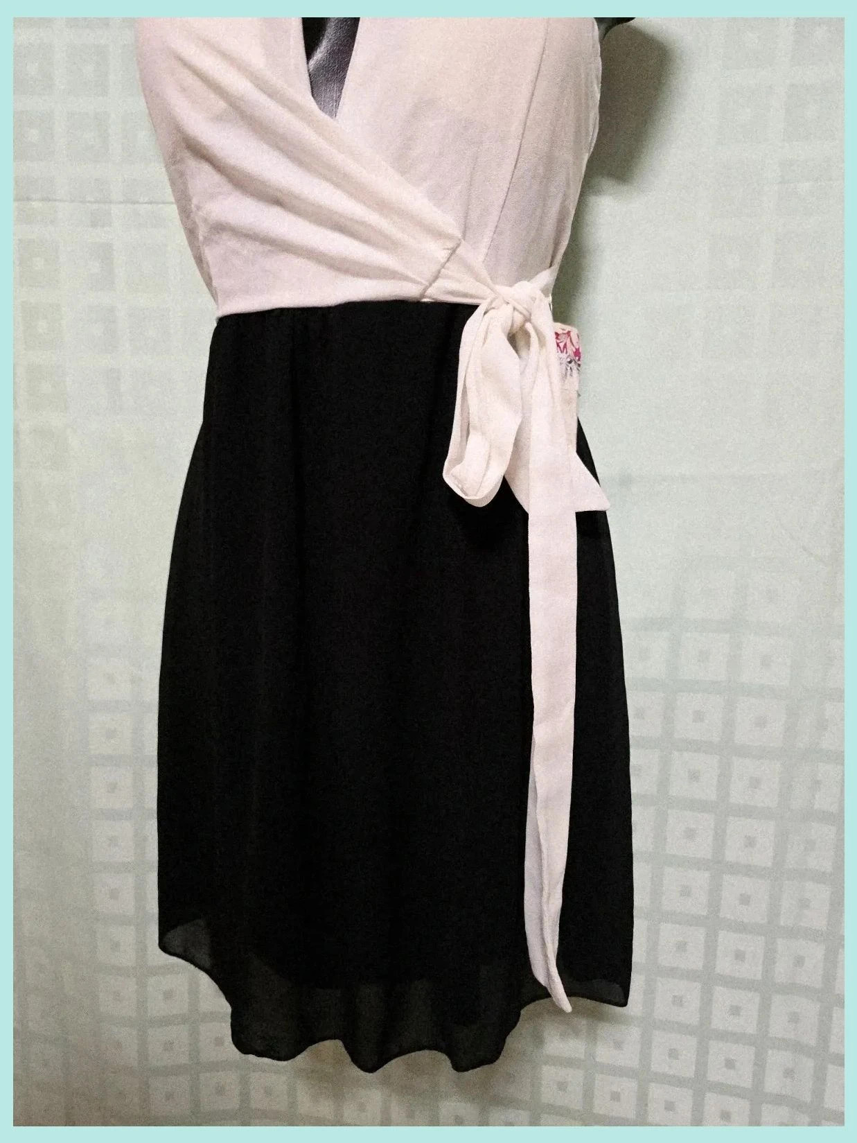 Strapless mini dress – Boutique Belgique – taille S / 36 / 8 2