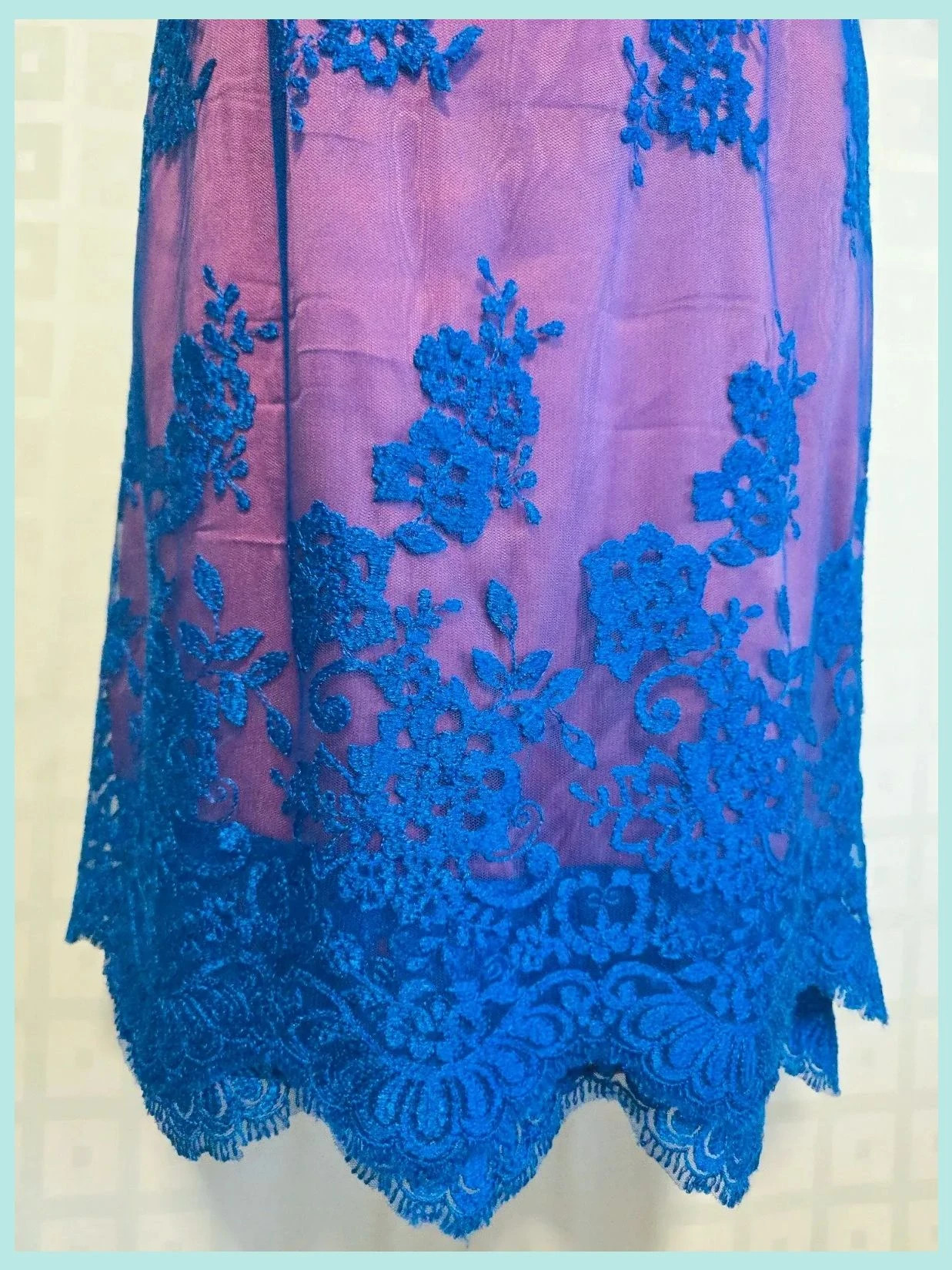 Vintage Iridescent Satin Dress with Floral Lace Overlay – Vestidor Vintage – taille S / 36 / 8 2