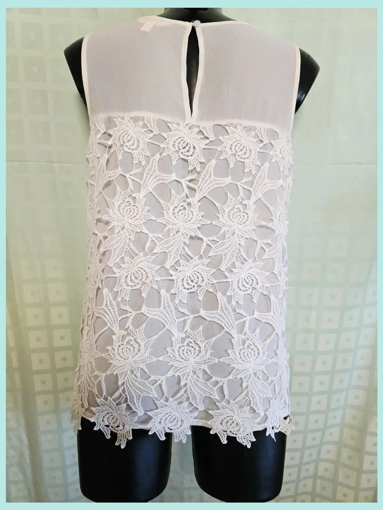 White Floral Guipure Lace Sleeveless Top – Adiva – taille L / 40 / 12 5