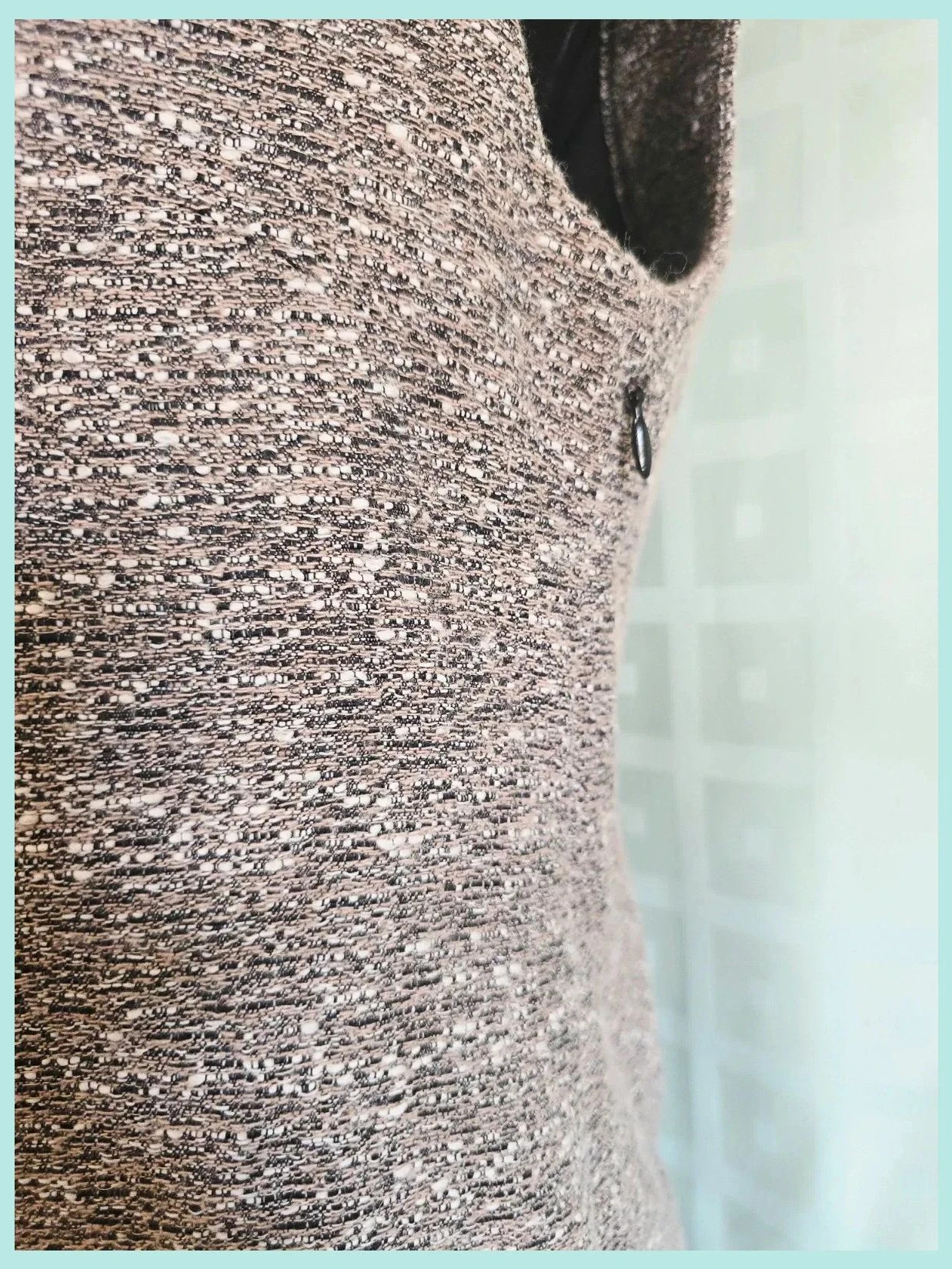 Tweed Ruffle Neck Shift Dress – Marcelino – taille XXL / 44 / 16 5