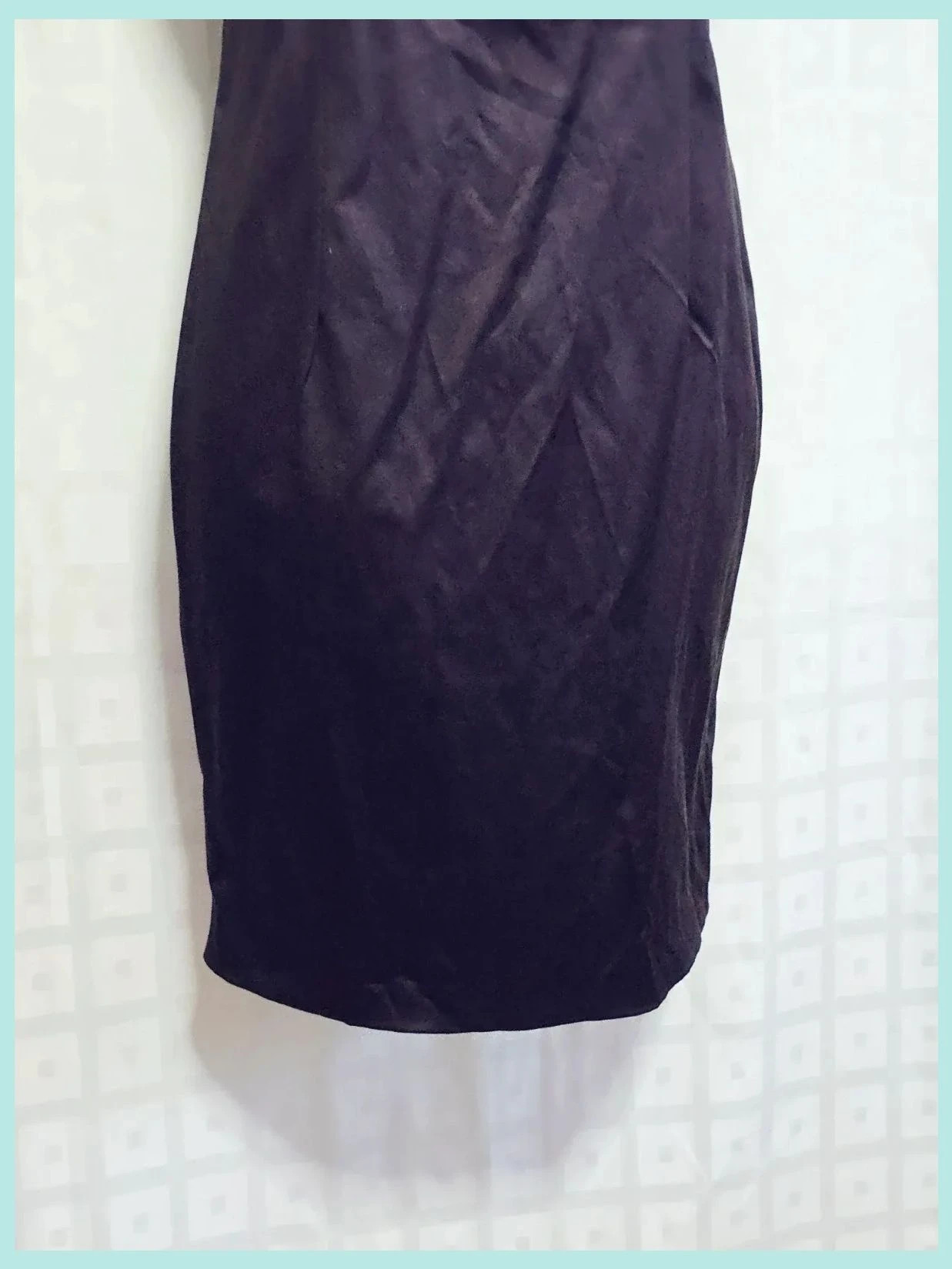 Black satin beaded cocktail dress – Boutique Belgique – taille L / 40 / 12 3