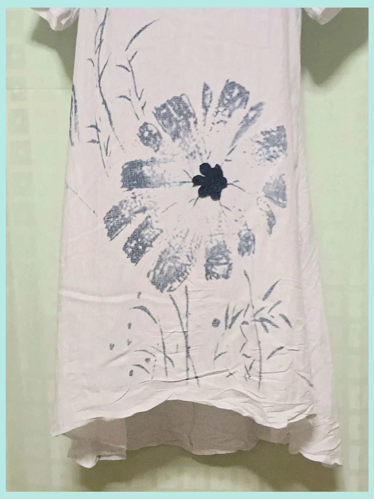 White Floral Sketch Print Asymmetrical Dress – Boutique Belgique – taille Taille unique 3