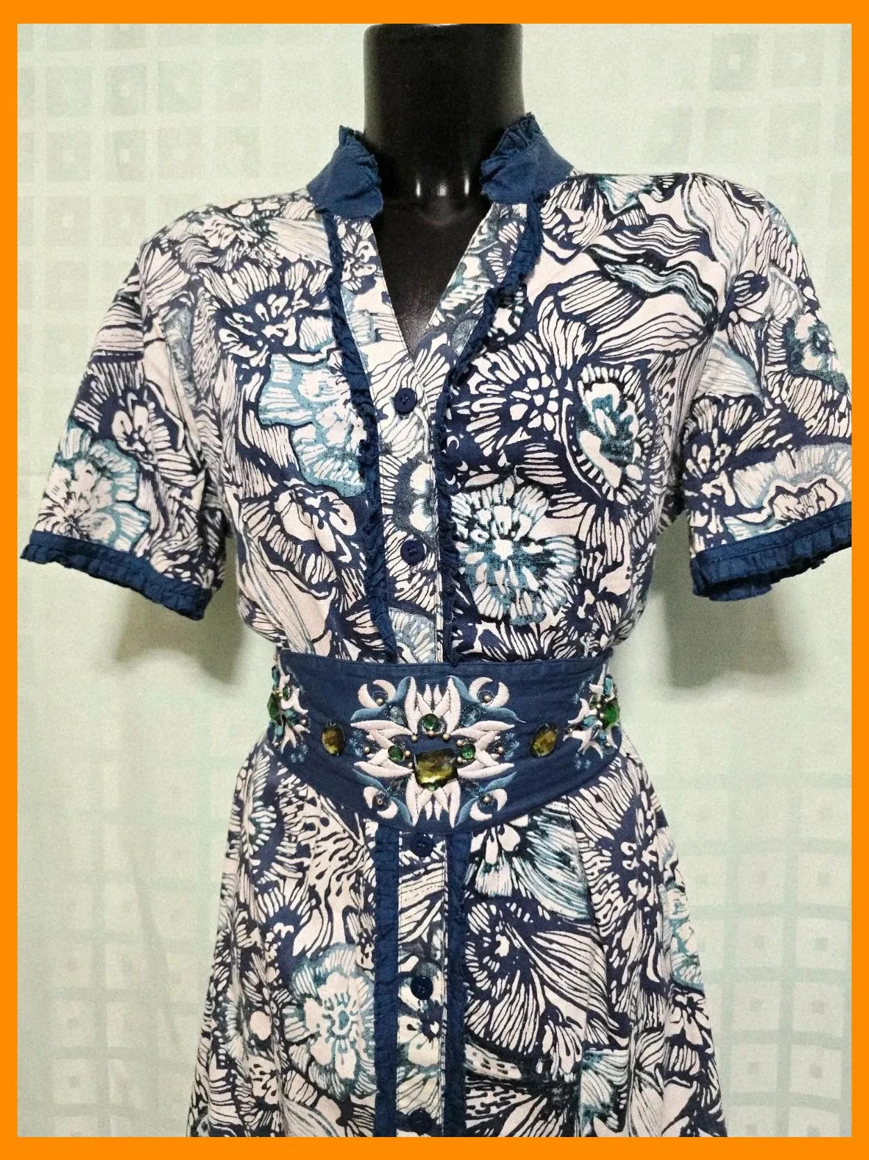 Floral Button-Up Mini Dress with Embellished Waist – Boutique Belgique – taille Taille unique 3