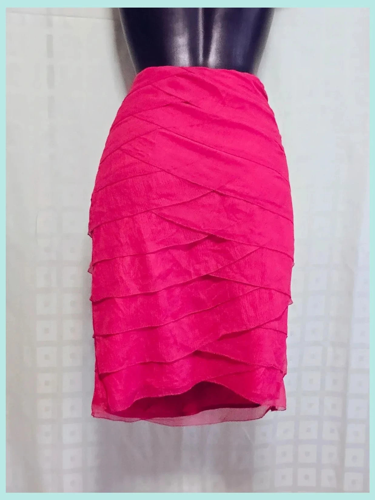 Pink tiered ruffle mini skirt – Tintoretto – taille M / 38 / 10 4