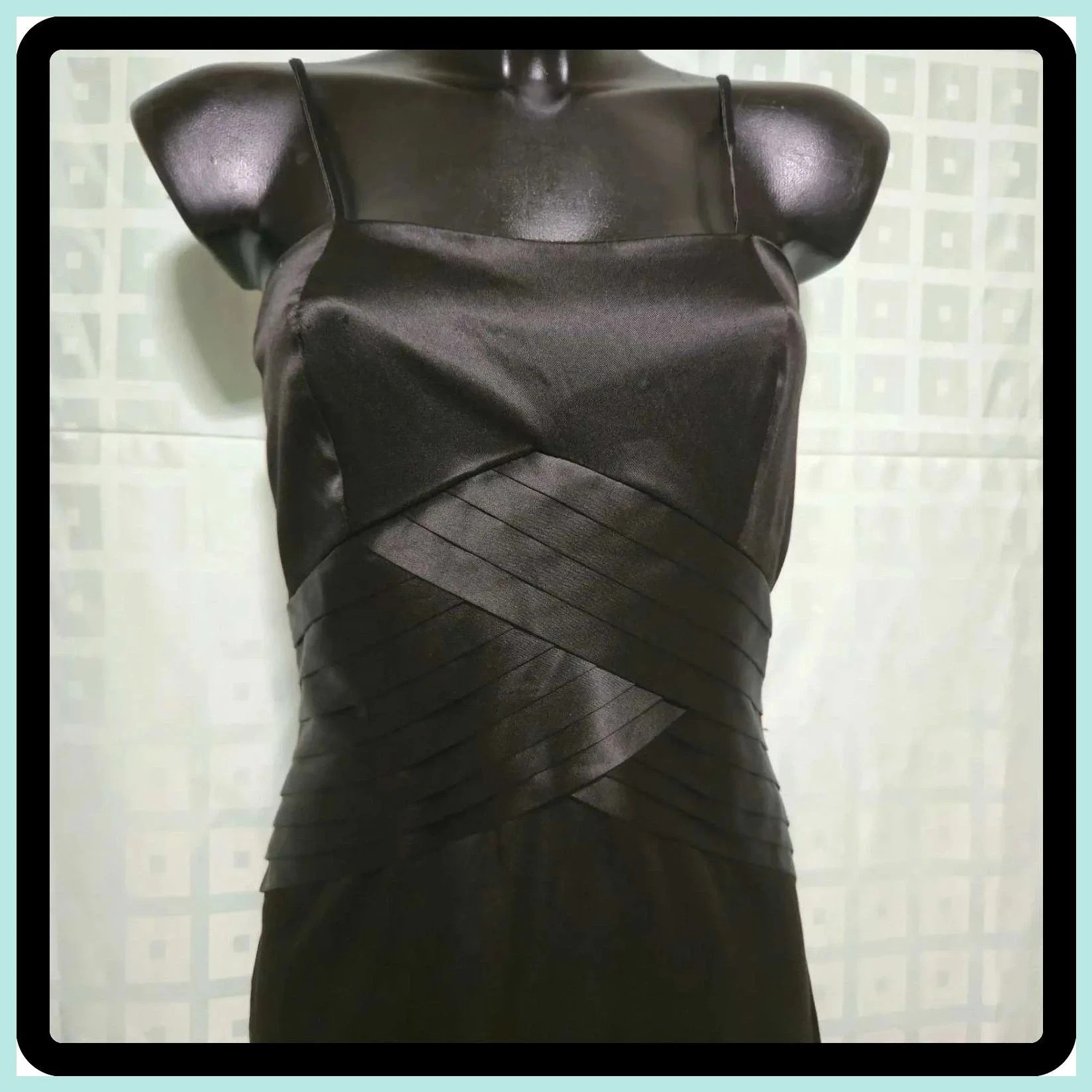 Black Satin Mini Dress with Criss Cross Pleated Waist – Jooom – taille S / 36 / 8 2