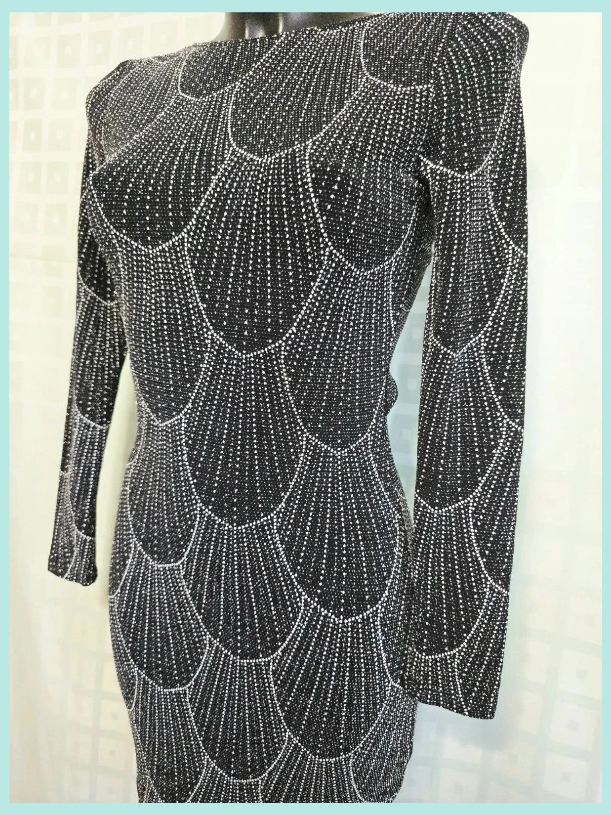 Black Glitter Scallop Print Bodycon Dress – River Island – taille M / 38 / 10 2