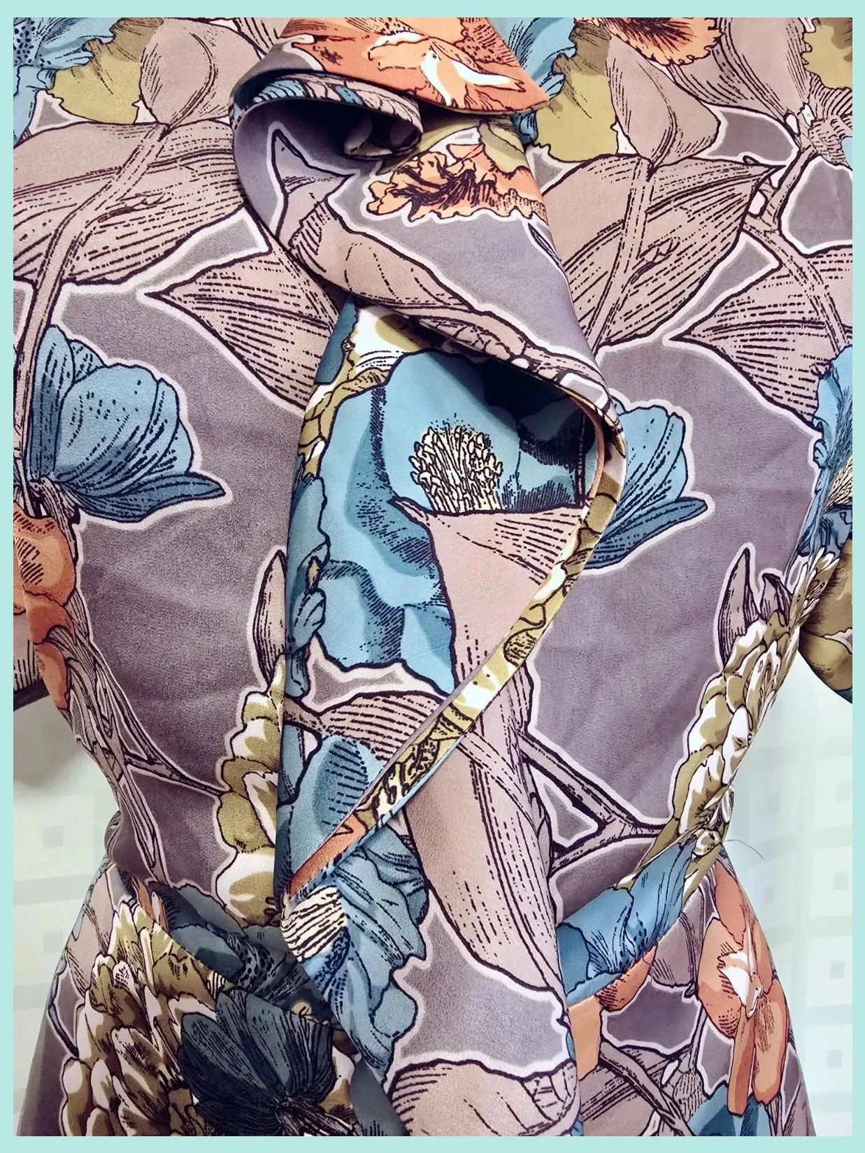 Floral Ruffled Satin Dress – Yera – taille XL / 42 / 14 3