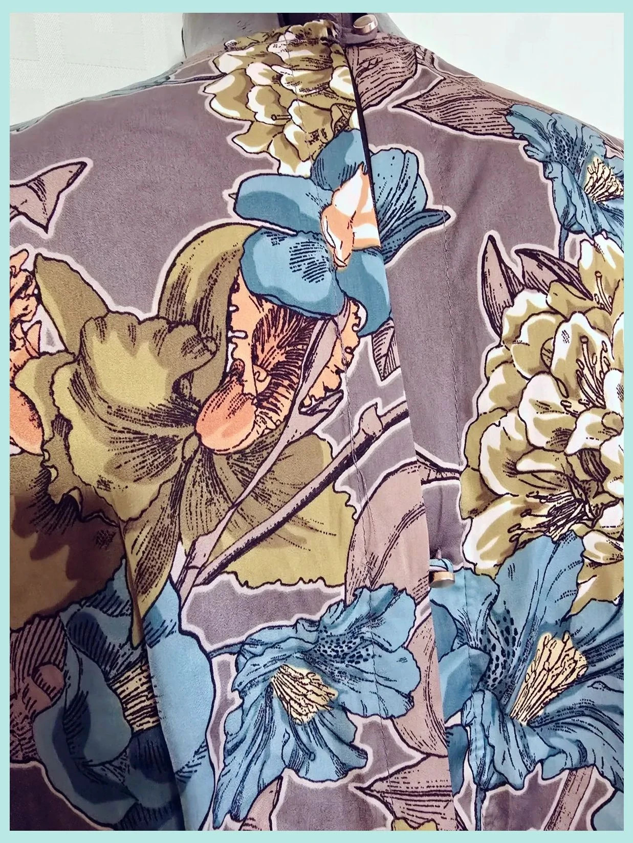 Floral Ruffled Satin Dress – Yera – taille XL / 42 / 14 5