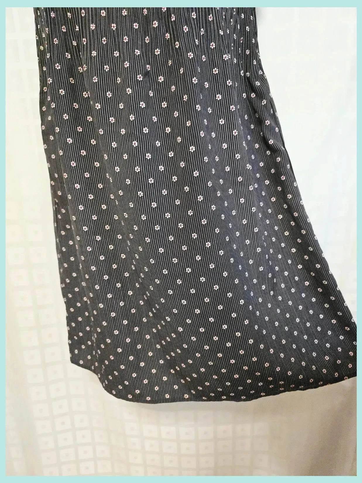 Black Pinstripe Daisy Sleeveless Dress – Vintage Dressing – taille XXXL / 46 / 18 3