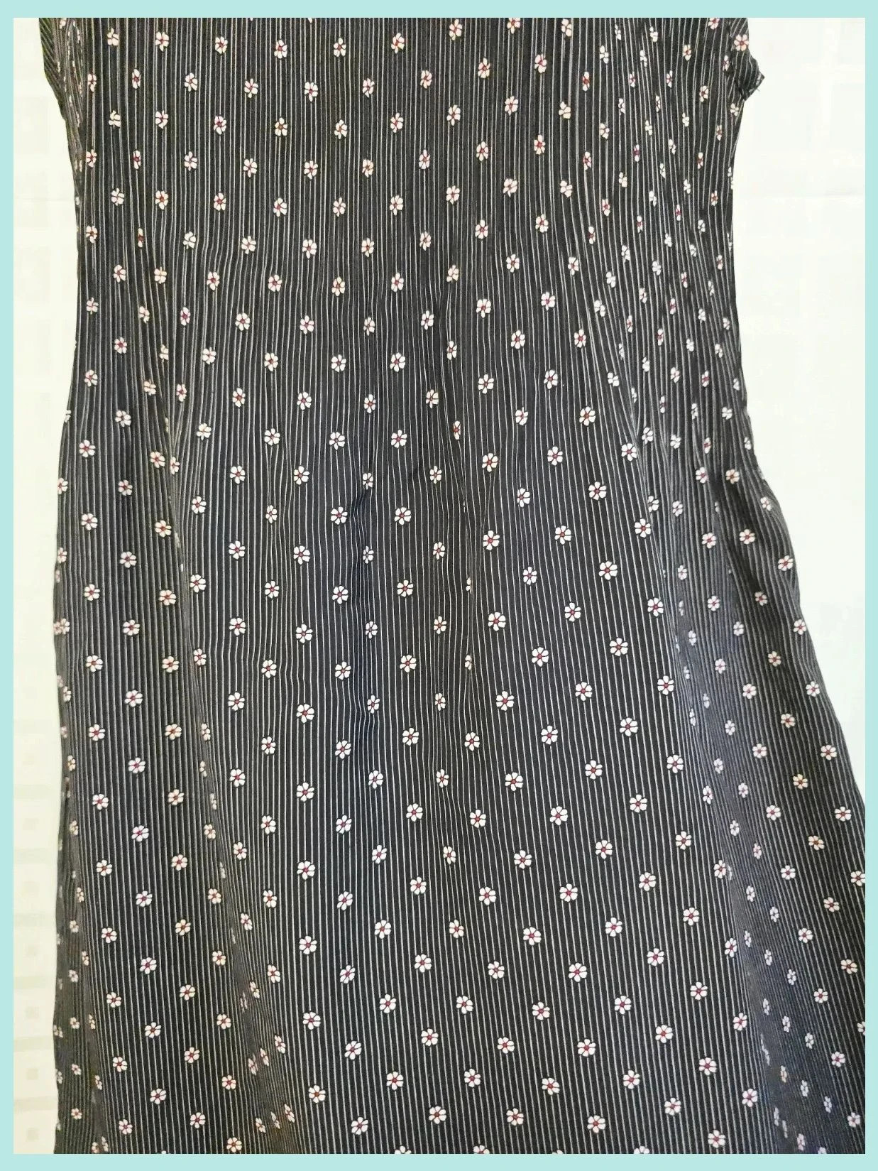 Black Pinstripe Daisy Sleeveless Dress – Vintage Dressing – taille XXXL / 46 / 18 4