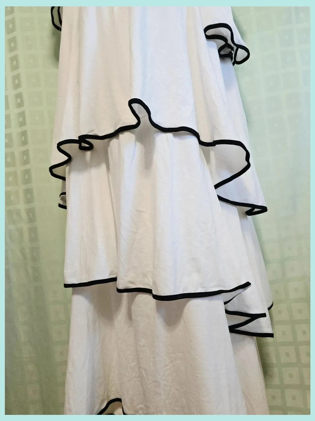 White Tiered Ruffle Maxi Dress – Vintage Dressing – taille Autre 5