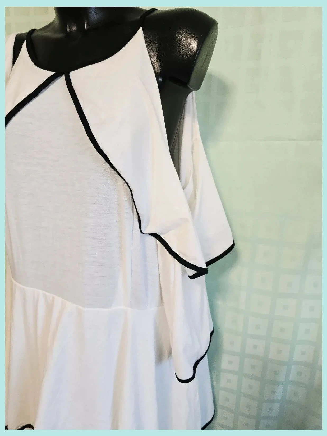 White Tiered Ruffle Maxi Dress – Vintage Dressing – taille Autre 3
