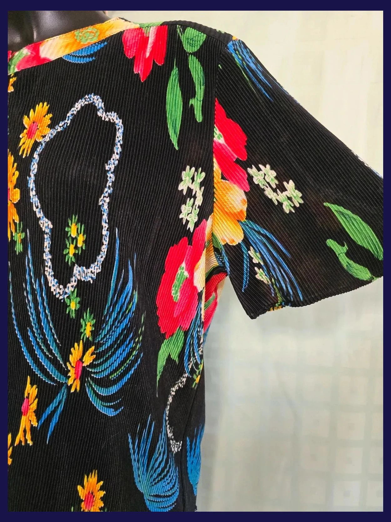 Black Floral Print Button Blouse – Vestidor Vintage – taille Autre 4