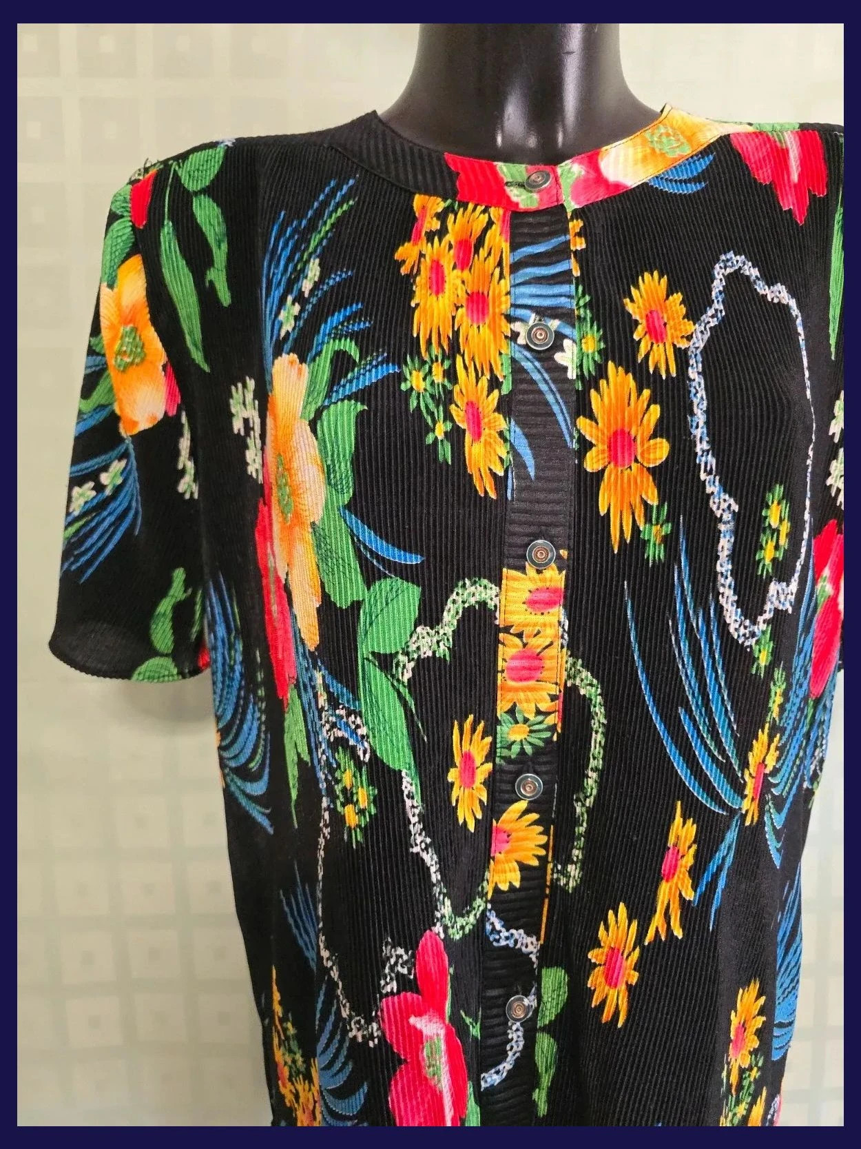 Black Floral Print Button Blouse – Vestidor Vintage – taille Autre 2