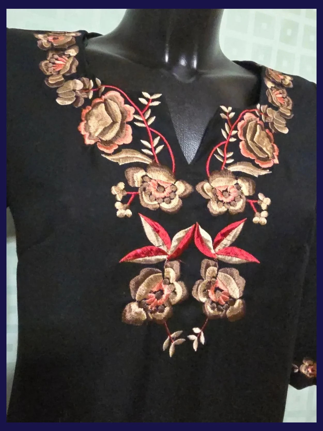 Black Embroidered Floral Dress – Junco y Arena – taille L / 40 / 12 4