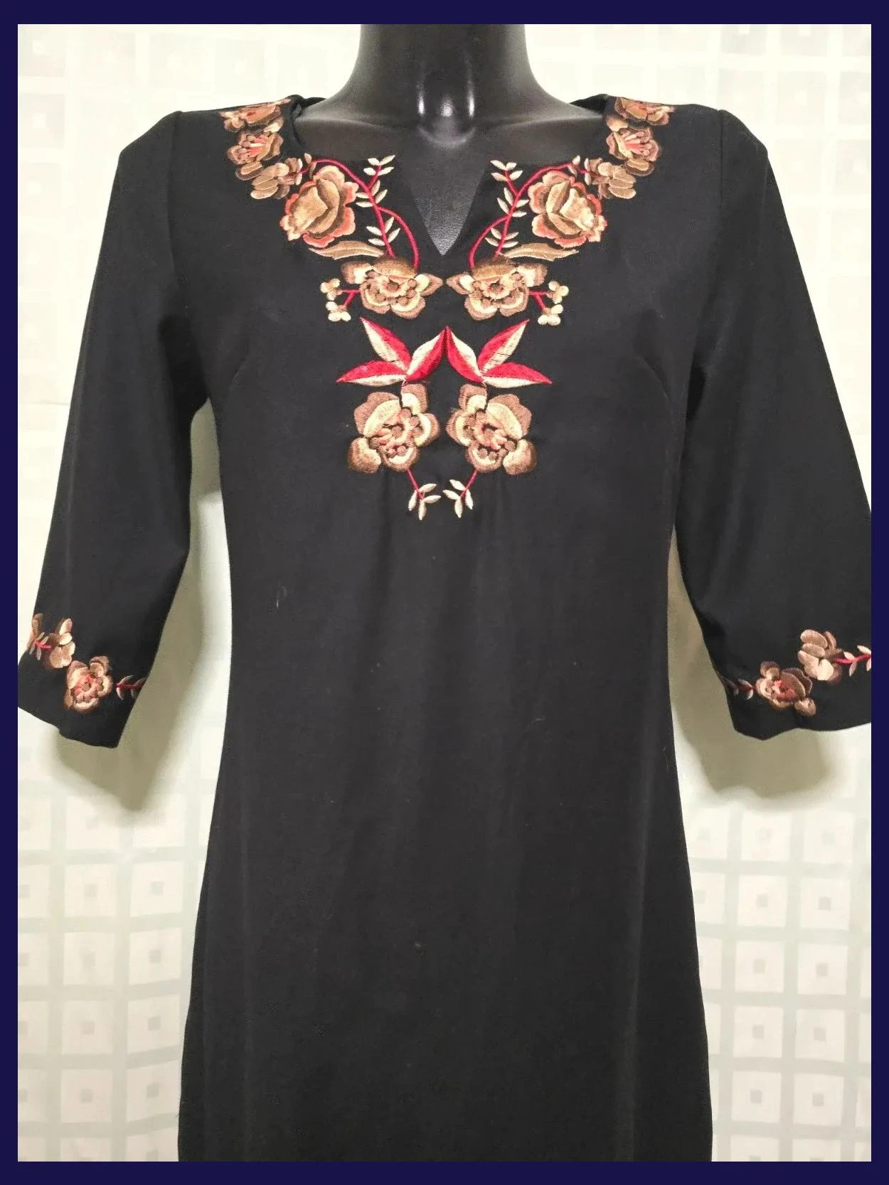Black Embroidered Floral Dress – Junco y Arena – taille L / 40 / 12 2