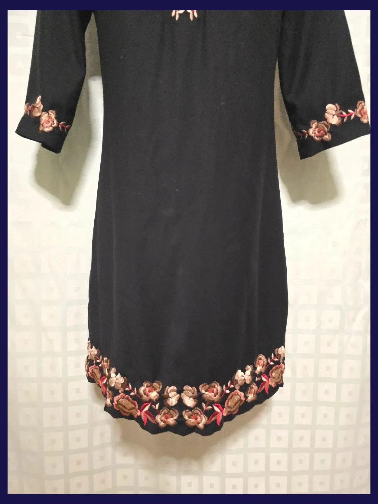 Black Embroidered Floral Dress – Junco y Arena – taille L / 40 / 12 5