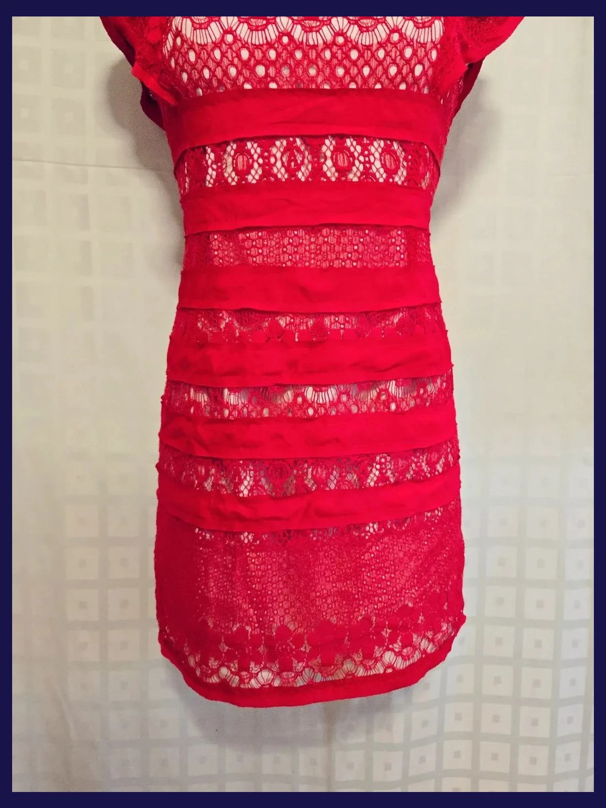Red Lace Layered Bodycon Dress – Mia Donna – taille S / 36 / 8 3